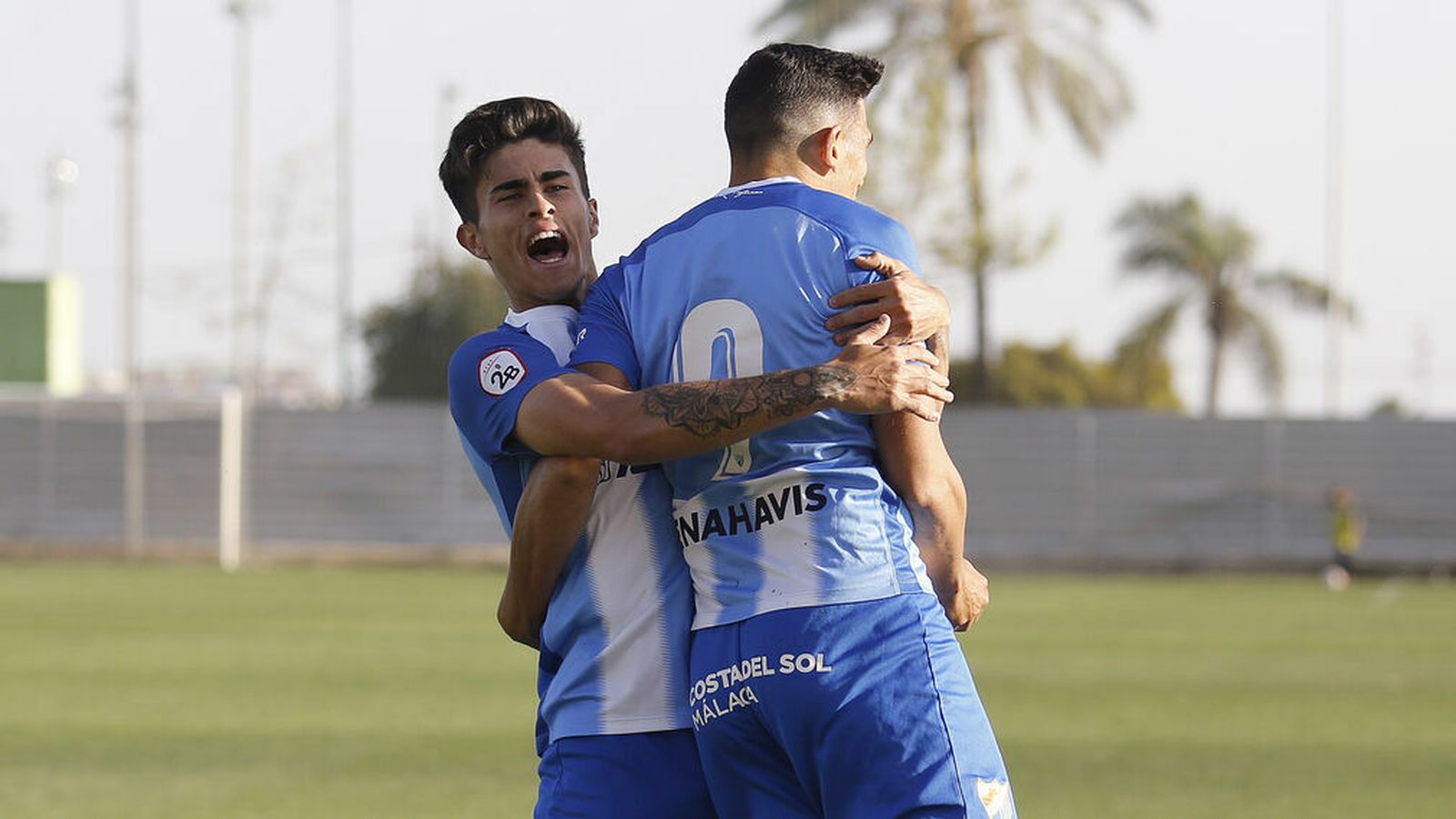 Celebración de un gol del Malagueño  ante el Almería B.