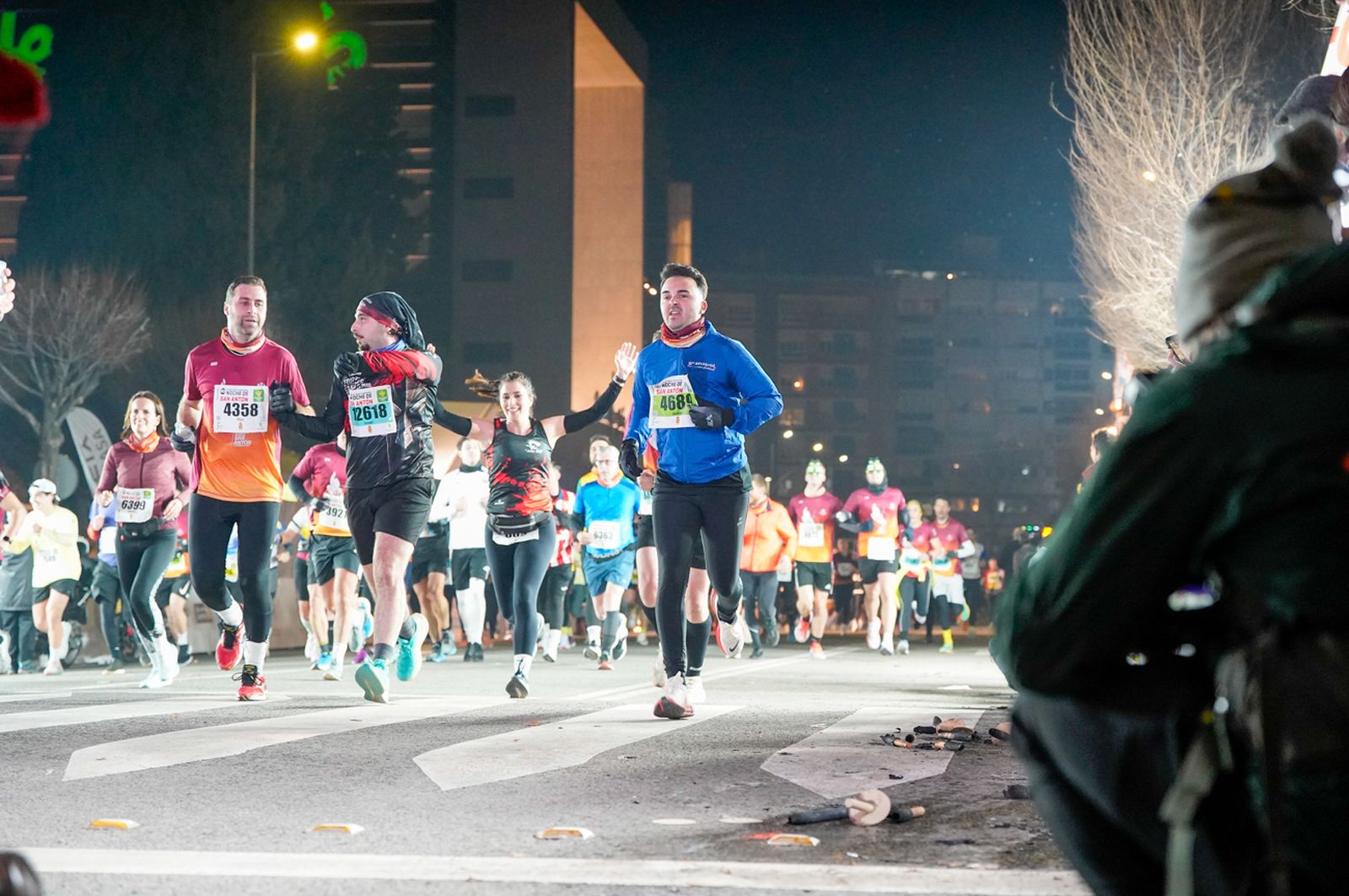 En imágenes: búscate en tu llegada a meta de la Carrera de San Antón 2026 (16)