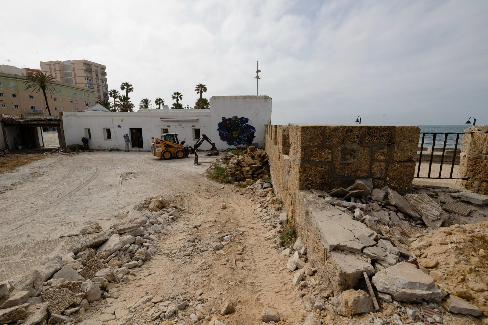 Imágenes del estado de las obras en el interior del Baluarte del Orejón de Cádiz