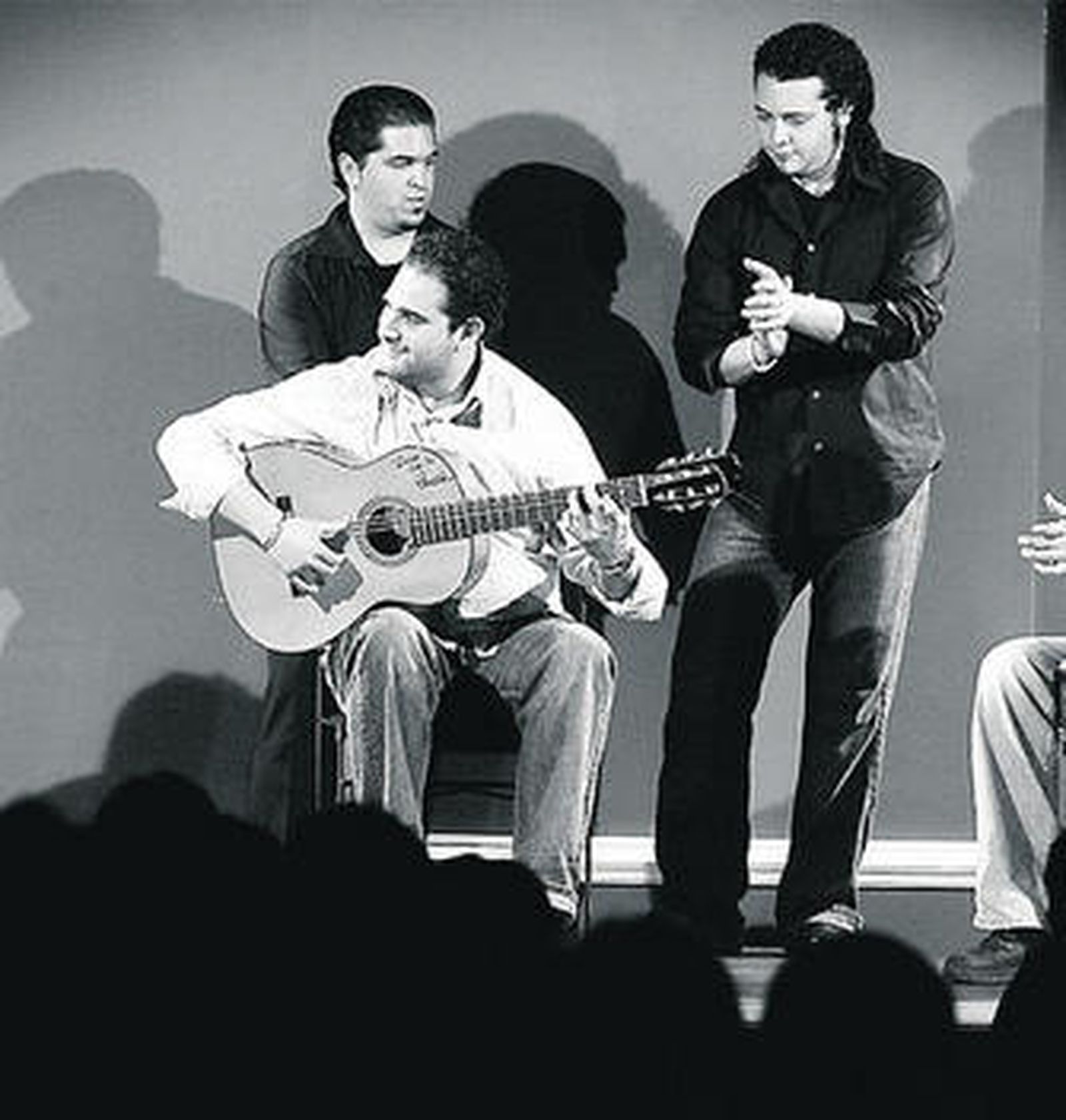 El joven tocaor, fotografiado en un momento de un recital.