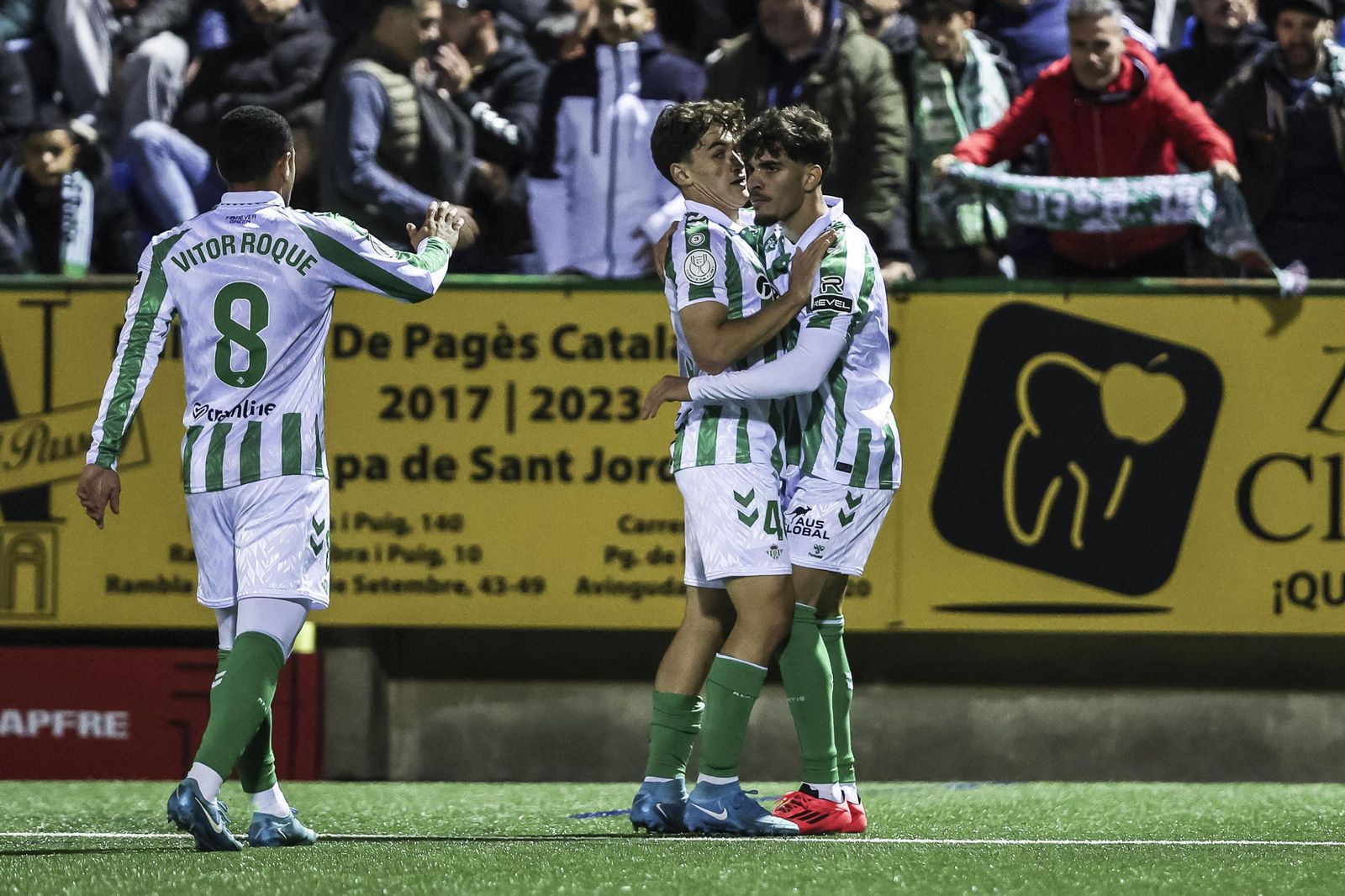 Las fotos del Sant Andreu - Betis de Copa del Rey