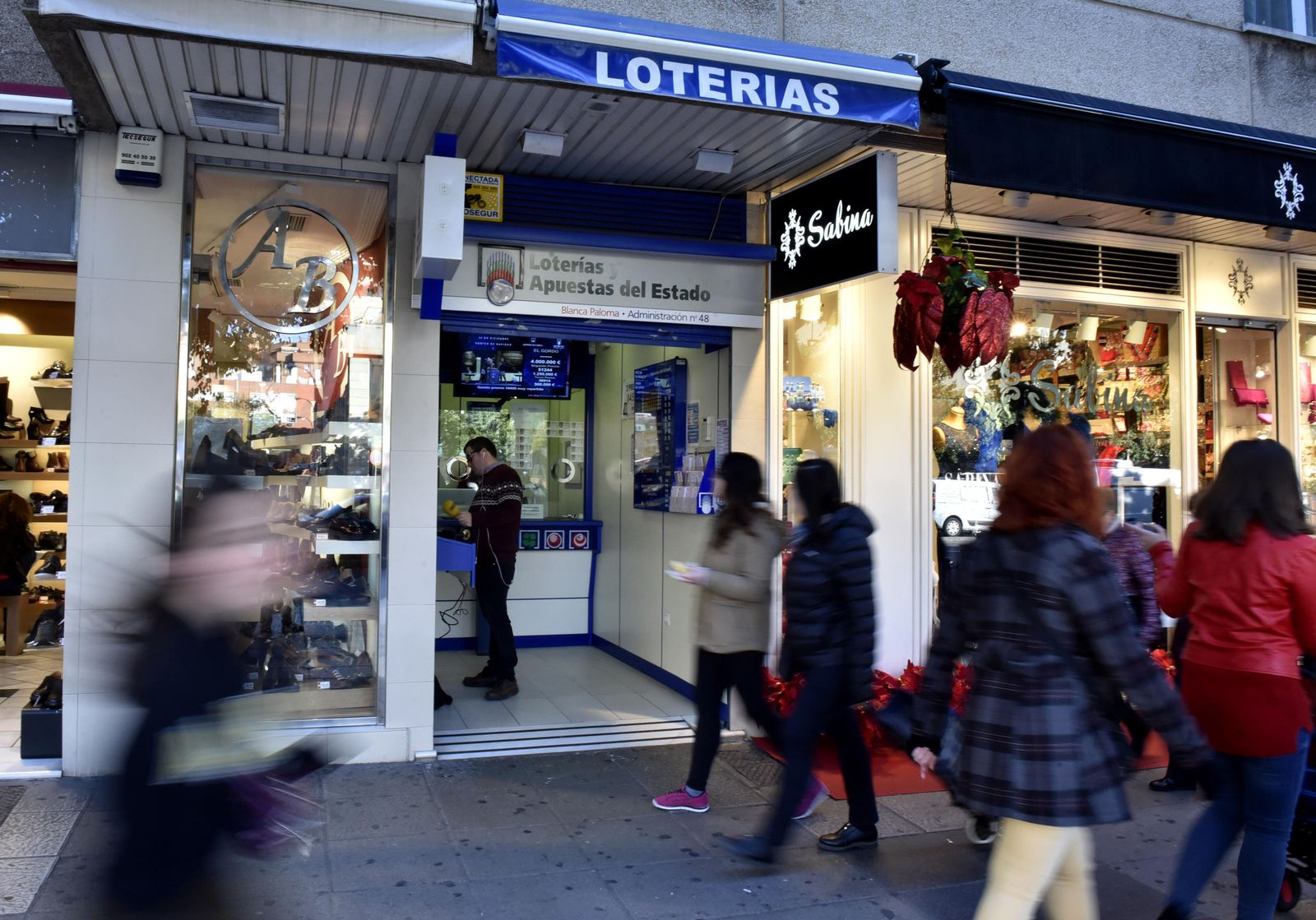 Lebrija celebra su suerte en  la Lotería de Navidad