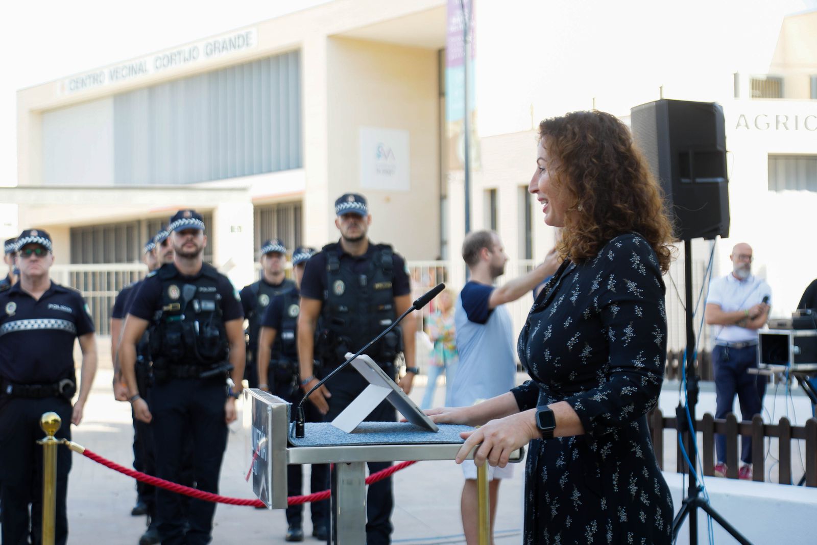 Inauguración de la plaza dedicada al Policía Local Paco Carretero Escribano