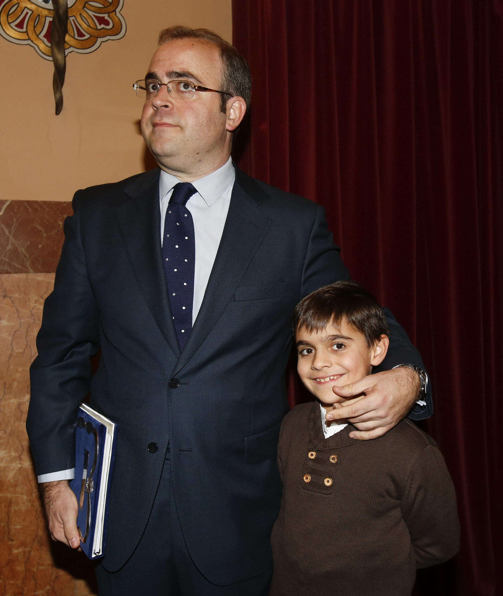 El Pregón de la Cabalgata de los Reyes Magos de Carlos Navarro Antolín, en imágenes