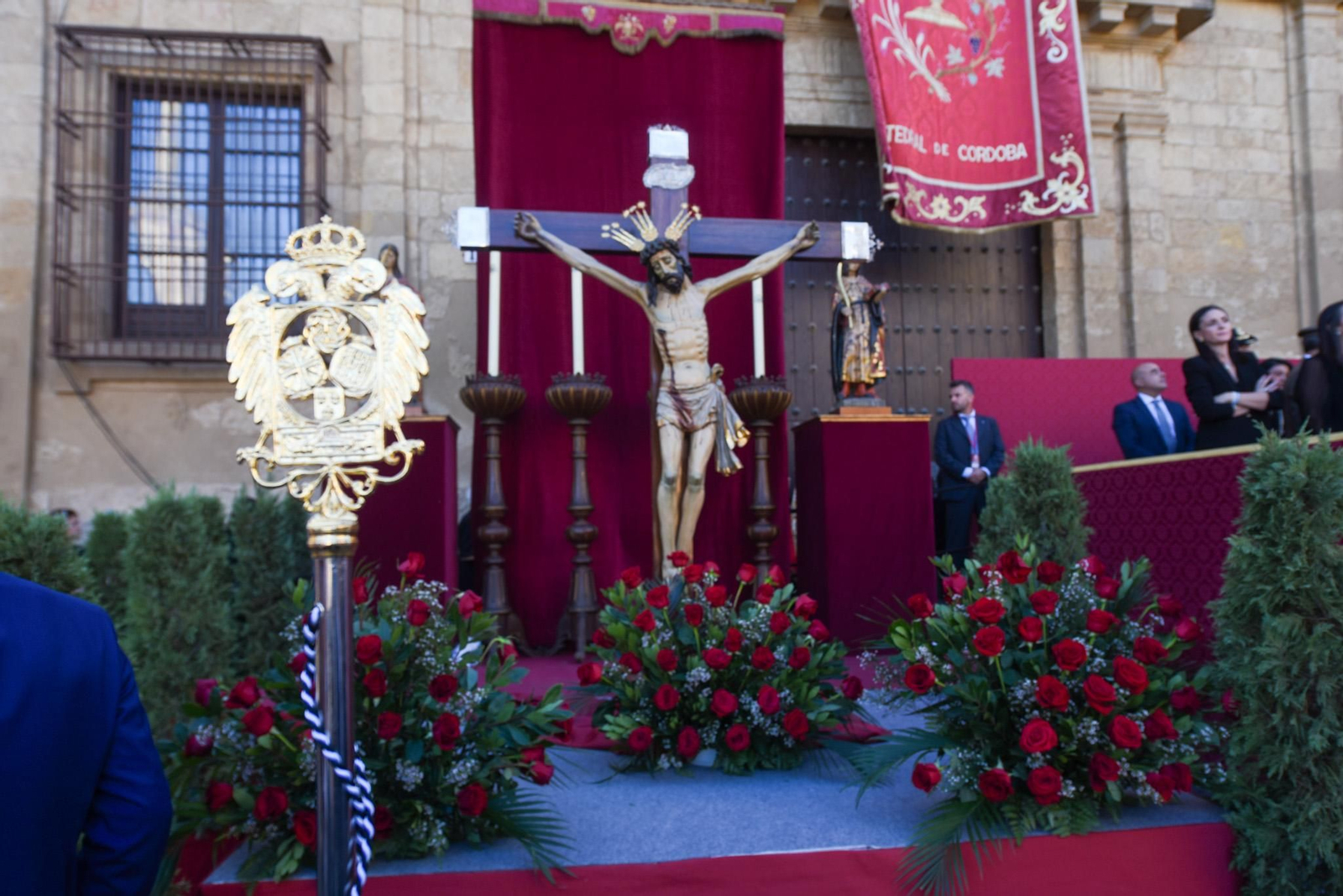 La llegada del Cristo de San Álvaro al Magno Vía Crucis