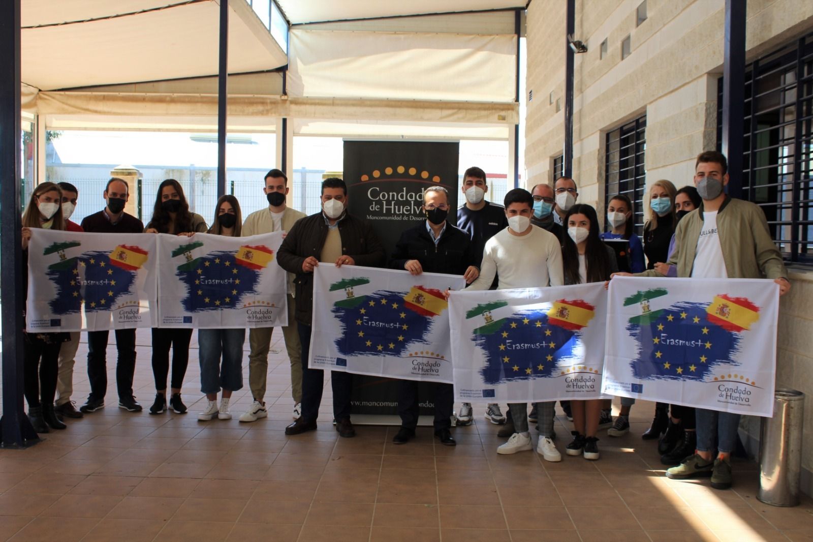 Algunos de los alumnos y profesores becados en el proyecto Erasmus + de la Mancomunidad del Condado.