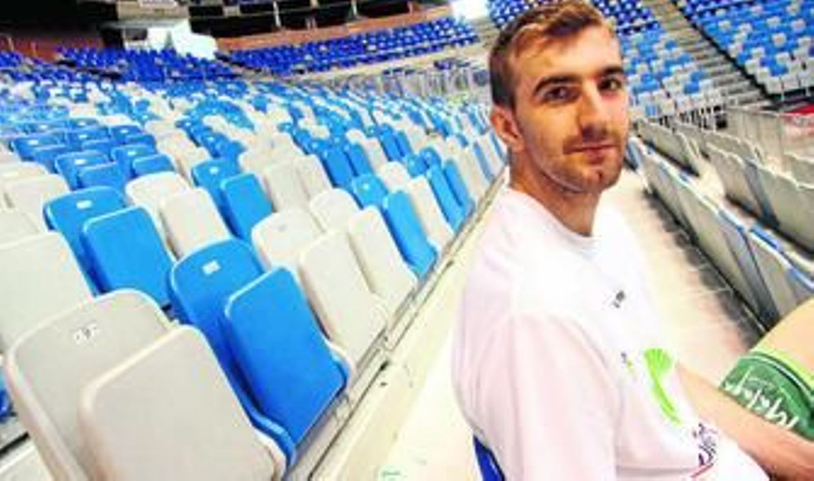 Sinanovic, ayer, en las gradas del Martín Carpena.