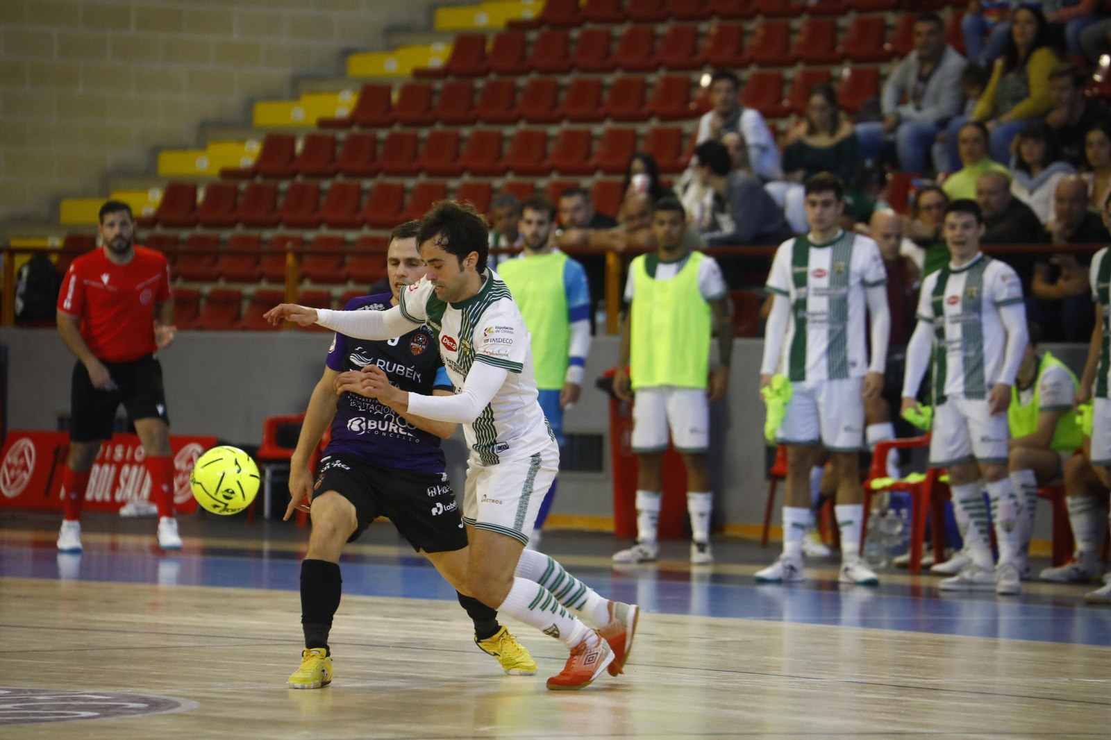 Las mejores fotos del Córdoba Futsal - Burela disputado en Vista Alegre