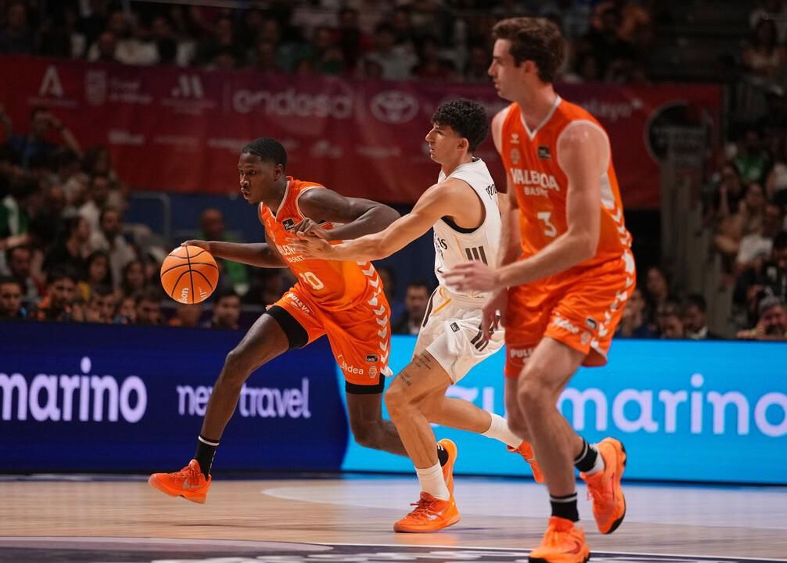 Las fotos del Real Madrid-Valencia Basket, final de la Supercopa