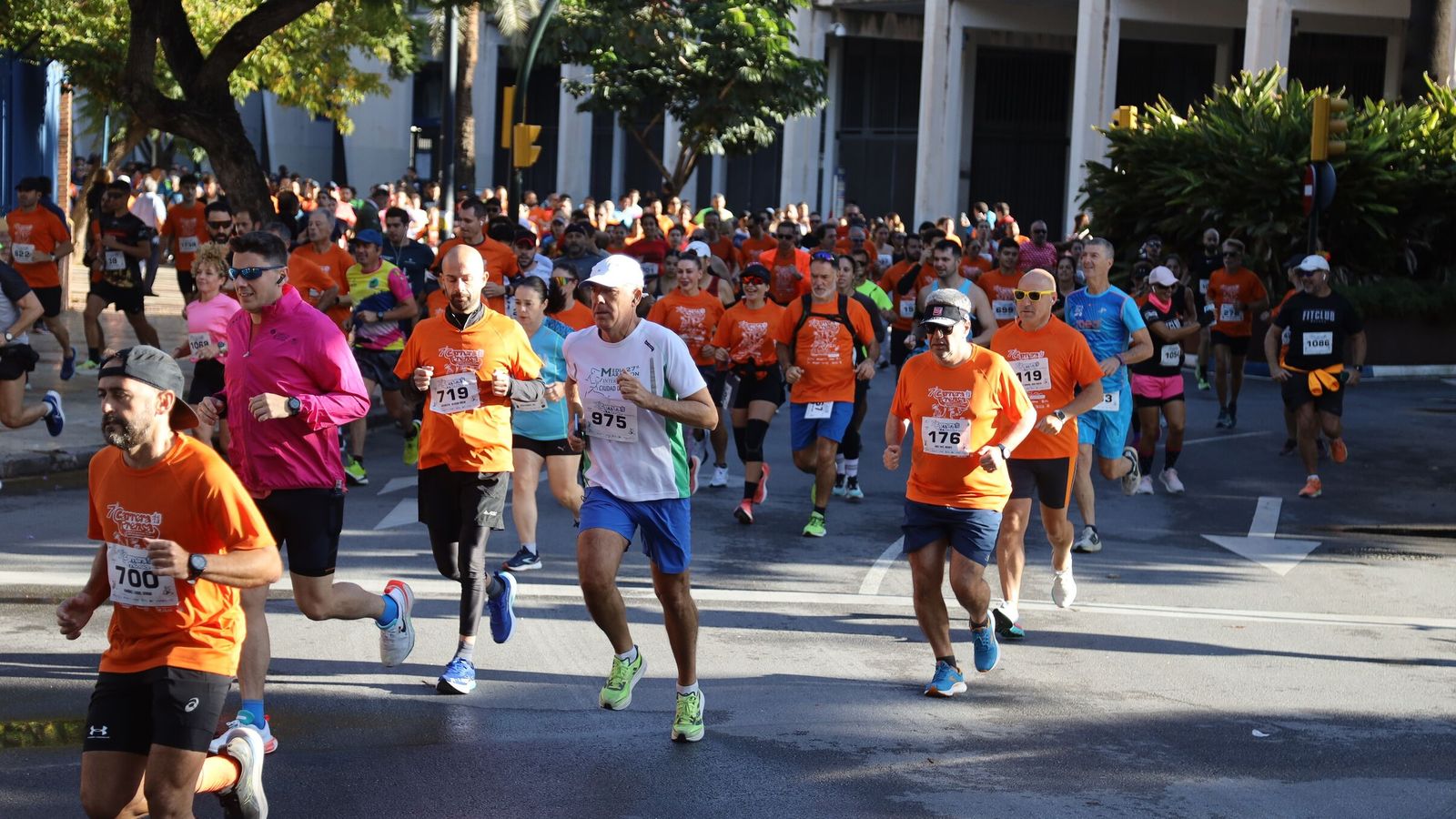Búscate en las fotos de la Carrera de la Prensa en Málaga
