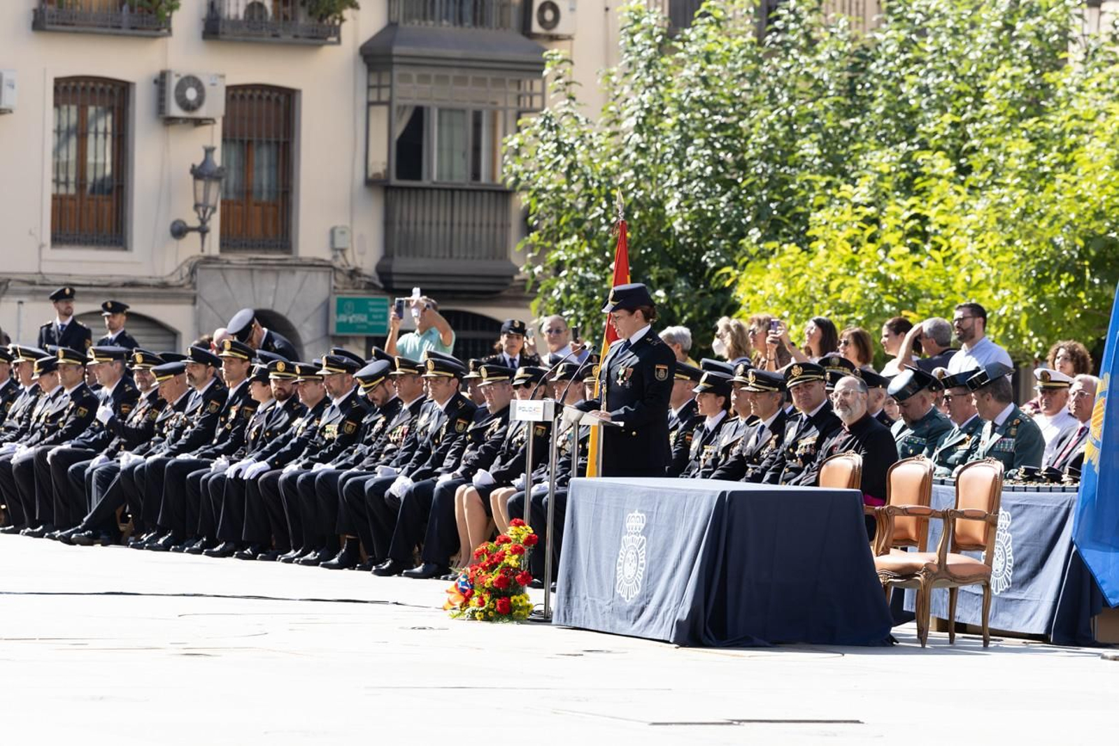 Acto por el día de la Policía Nacional, con motivo de la festividad los Santos Ángeles Custodios