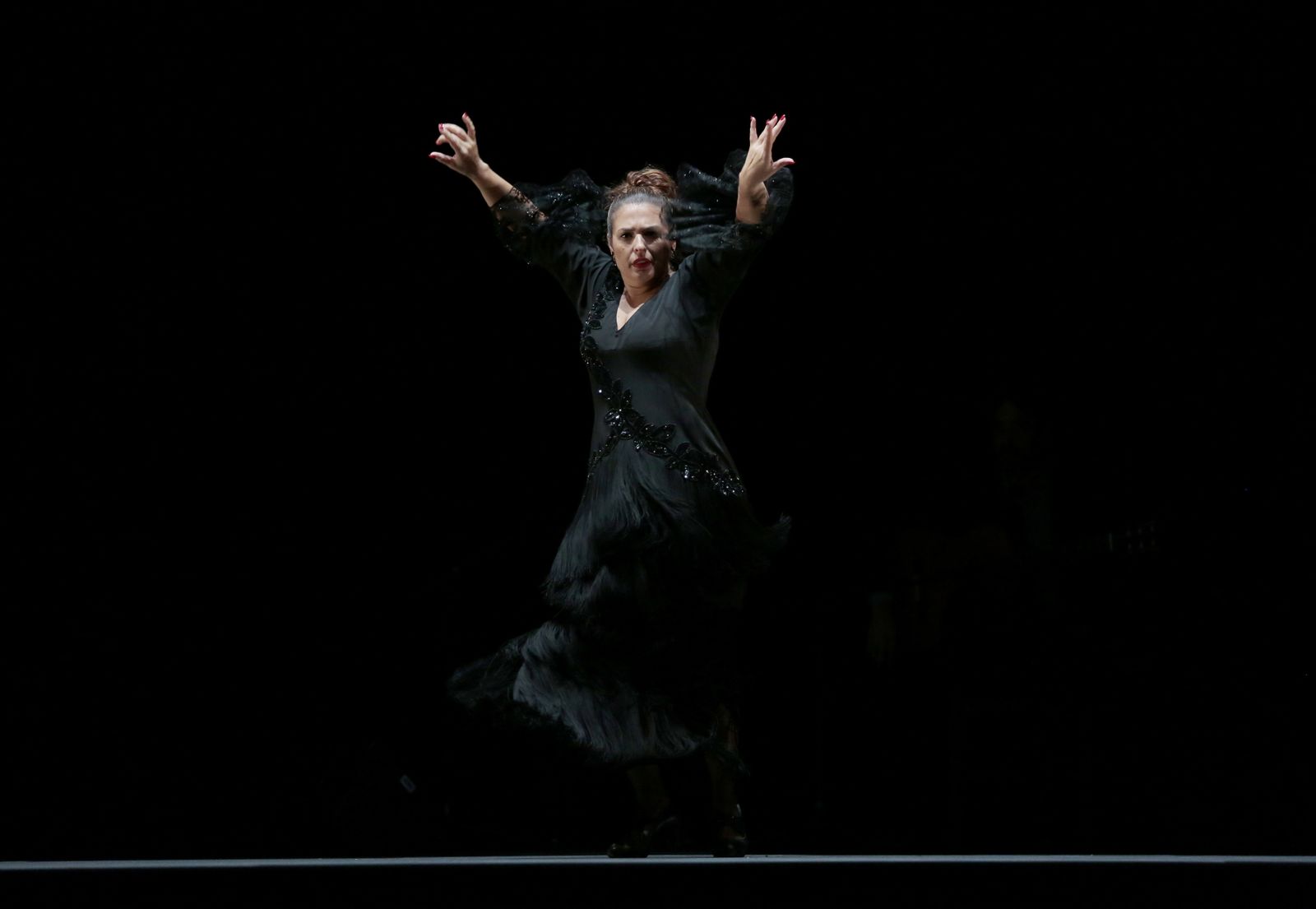 Pastora Galván en un pasaje de 'La Edad de Oro, coreografiada por su hermano Israel