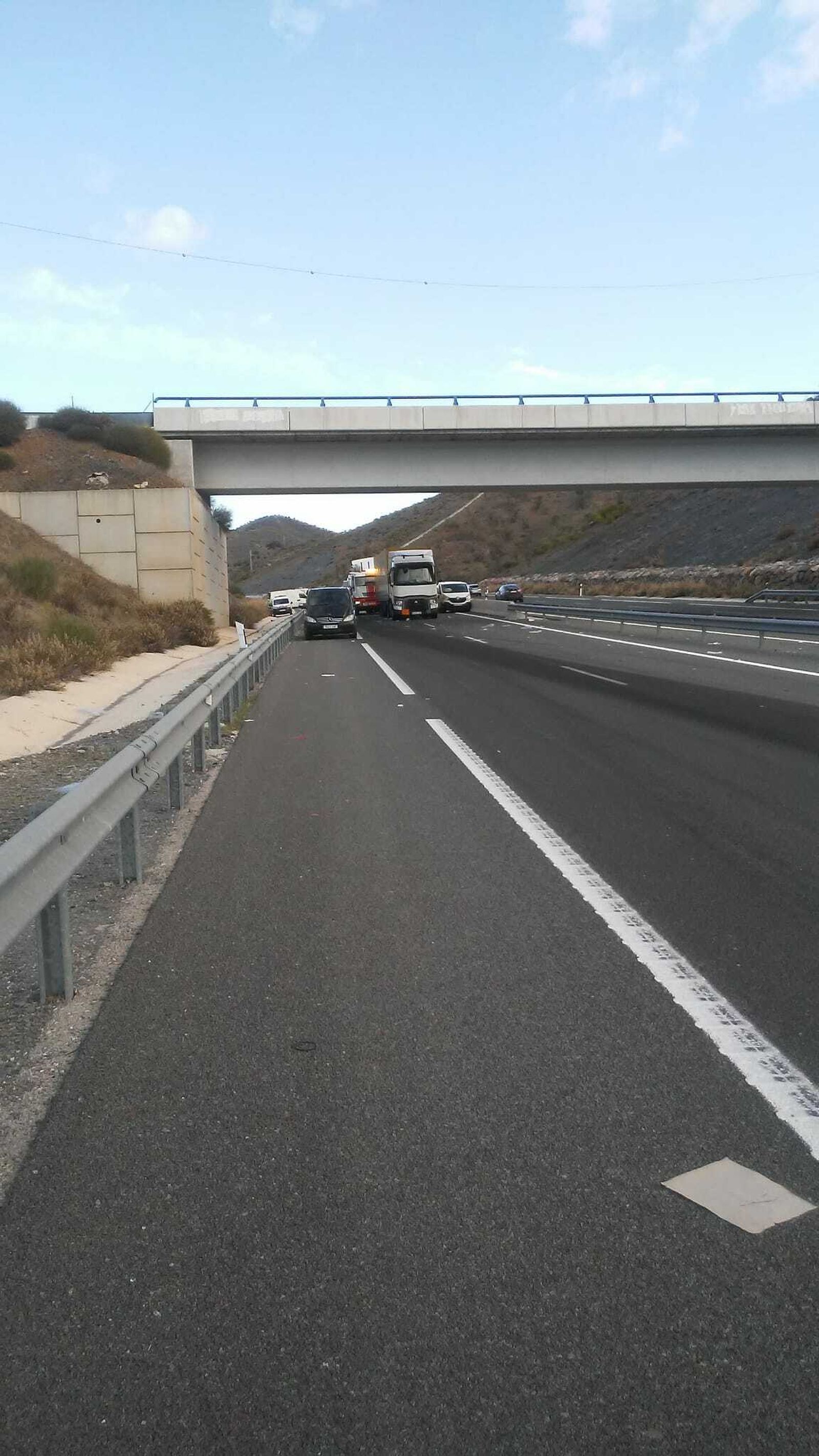 Fotos de los accidentes en la autopista de Las Pedrizas en Málaga