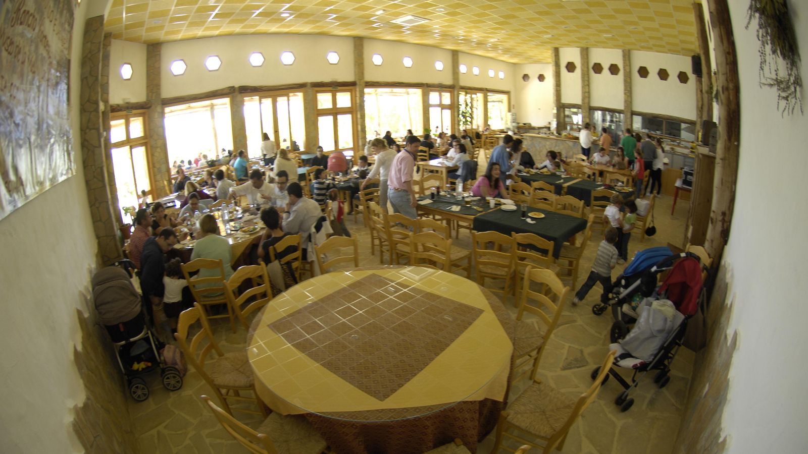 Restaurante. Restaurante.