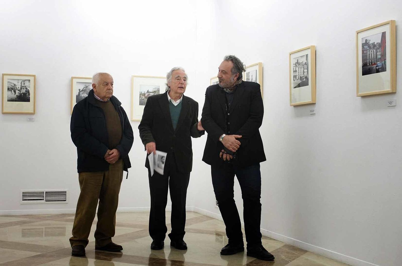 La inauguración de la exposición 'Valparaíso 1940-1950' de Antonio Quintana, 'Latitudes'