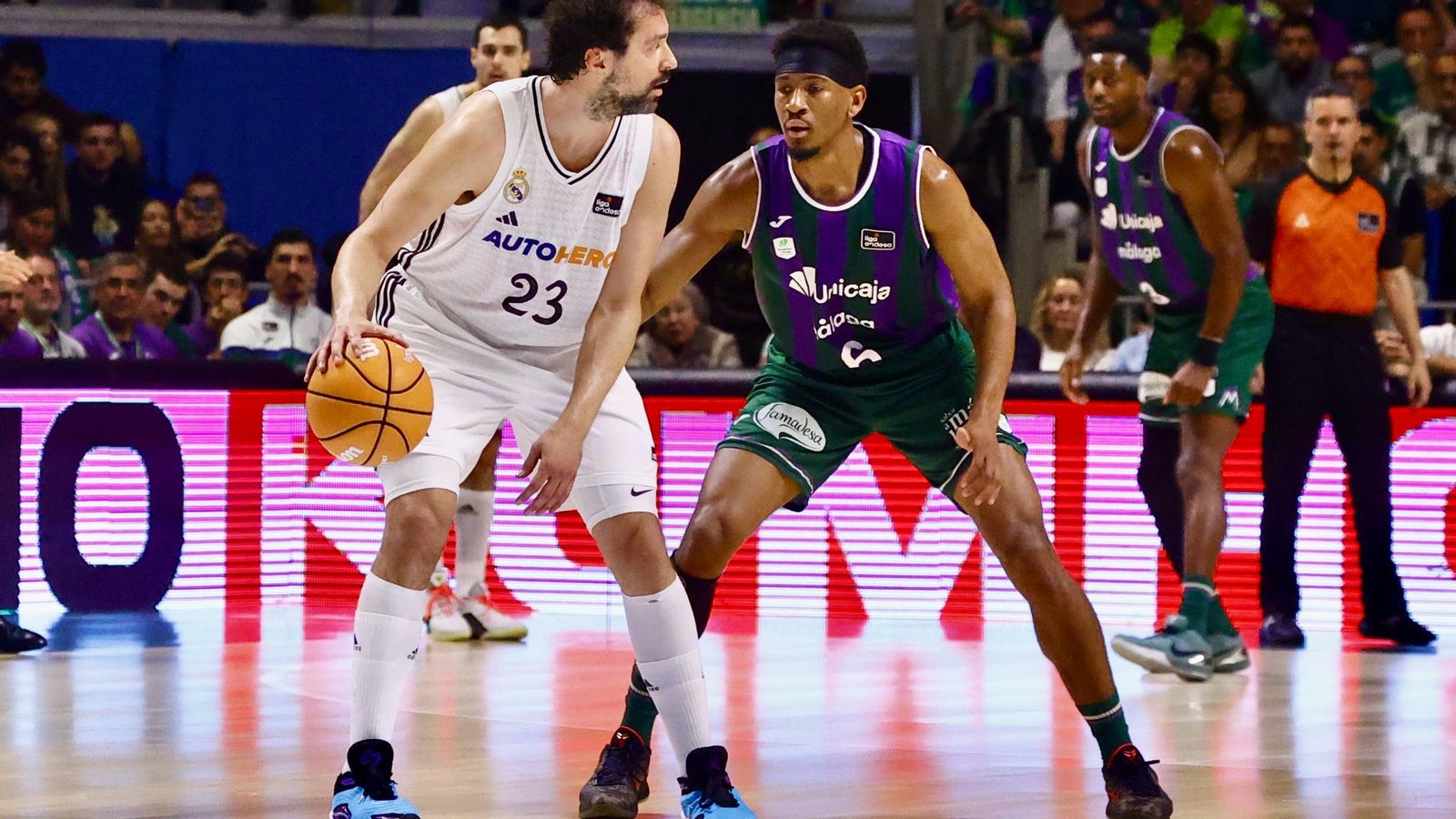 El Unicaja - Real Madrid de Liga Endesa, en fotos