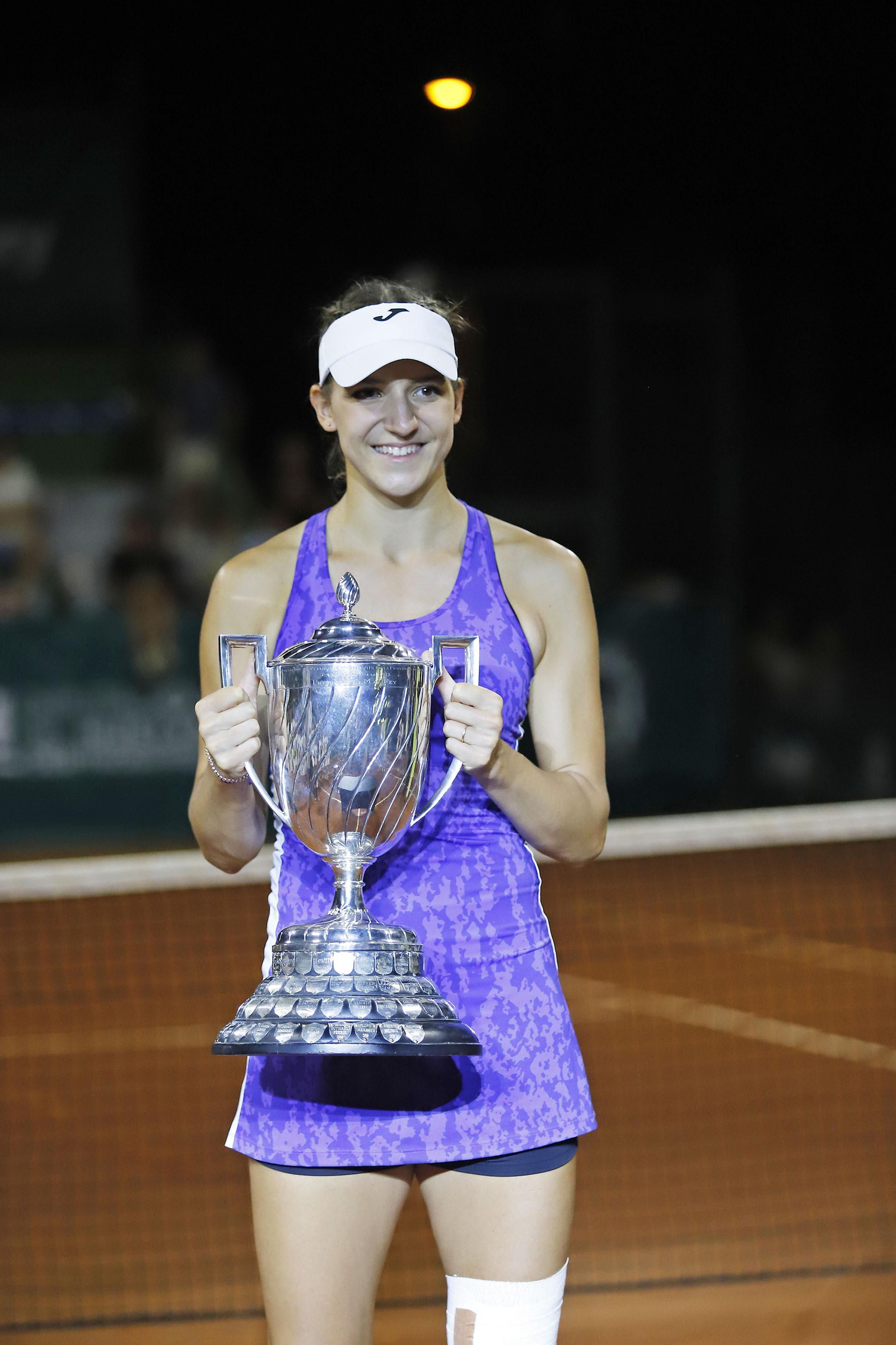 Imágenes de la final femenina de la Copa del Rey de tenis de Huelva