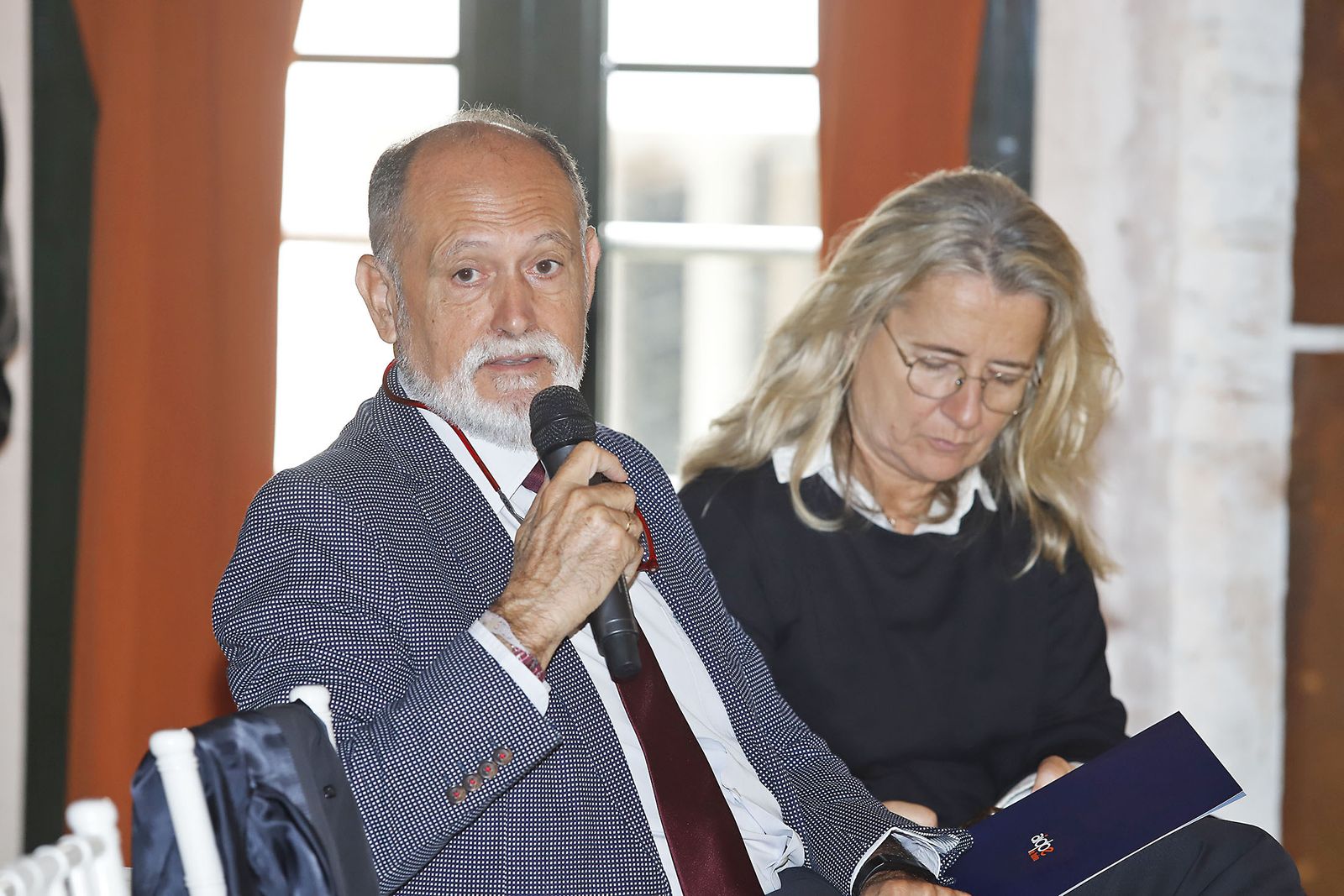 Imágenes del Foro Gerardo Rojas de Huelva Información