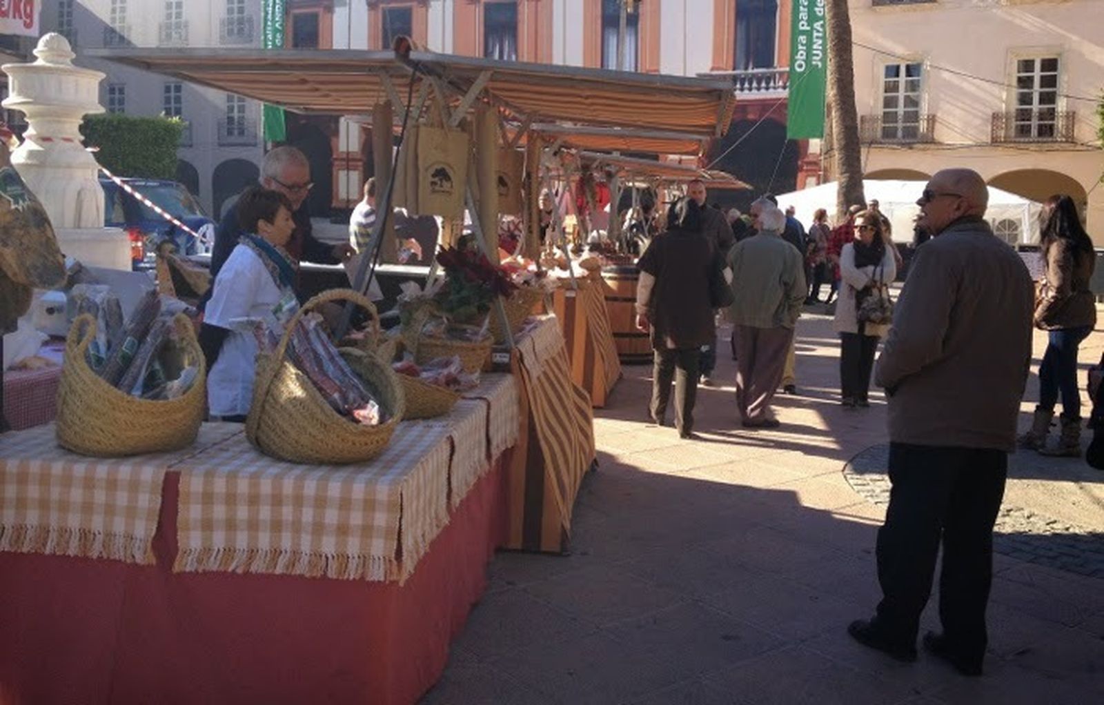 Foto de archivo de un mercadillo navideño.