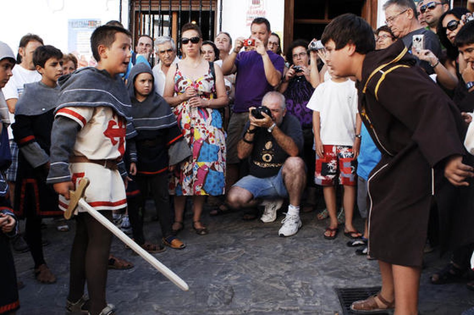 Benamahoma recrea la lucha entre ambos grupos durante la Reconquista en el fin de semana

Foto: Ramon Aguilar