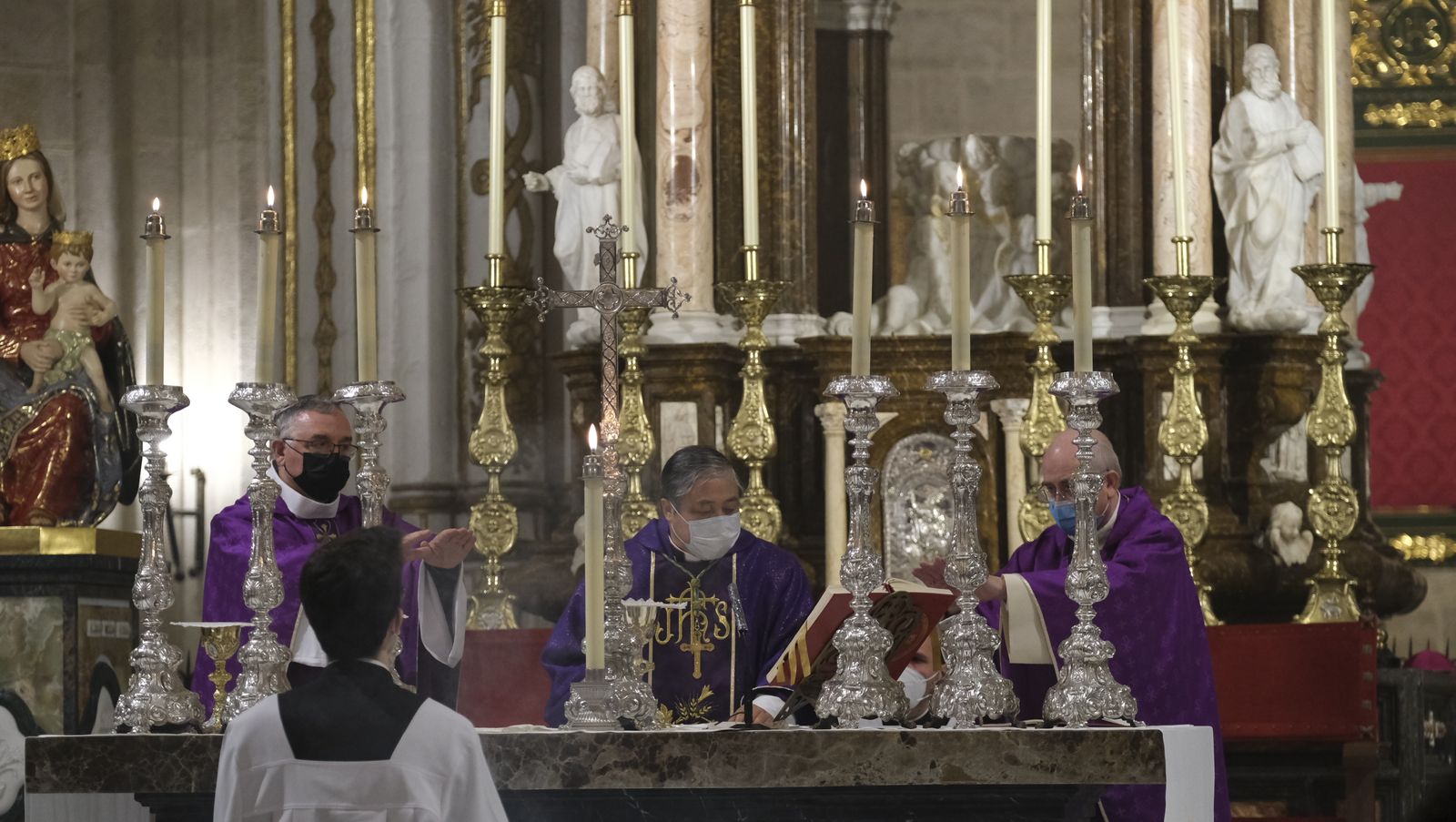 Fotogalería segundo día de triduo a San José. Catedral de Almería.