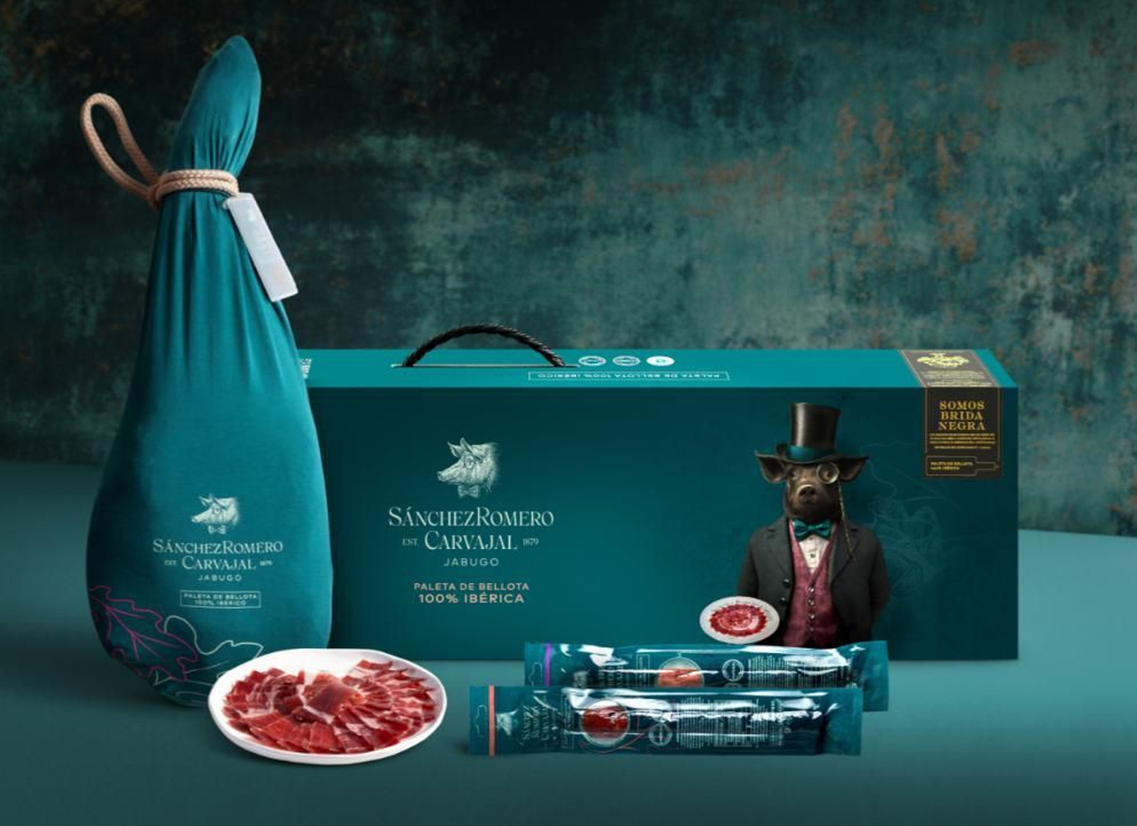 Pack de Paleta Sánchez Romero Carvajal con salchichón y chorizo de bellota 100% iberico