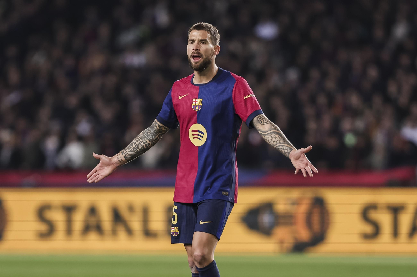Las fotos del polémico Barcelona - Rayo Vallecano
