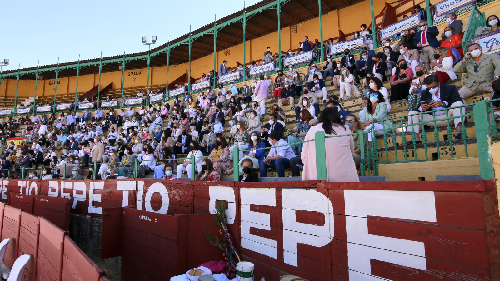 Imágenes de la Misa de Pentecostés en la Plaza de Toros de Jerez