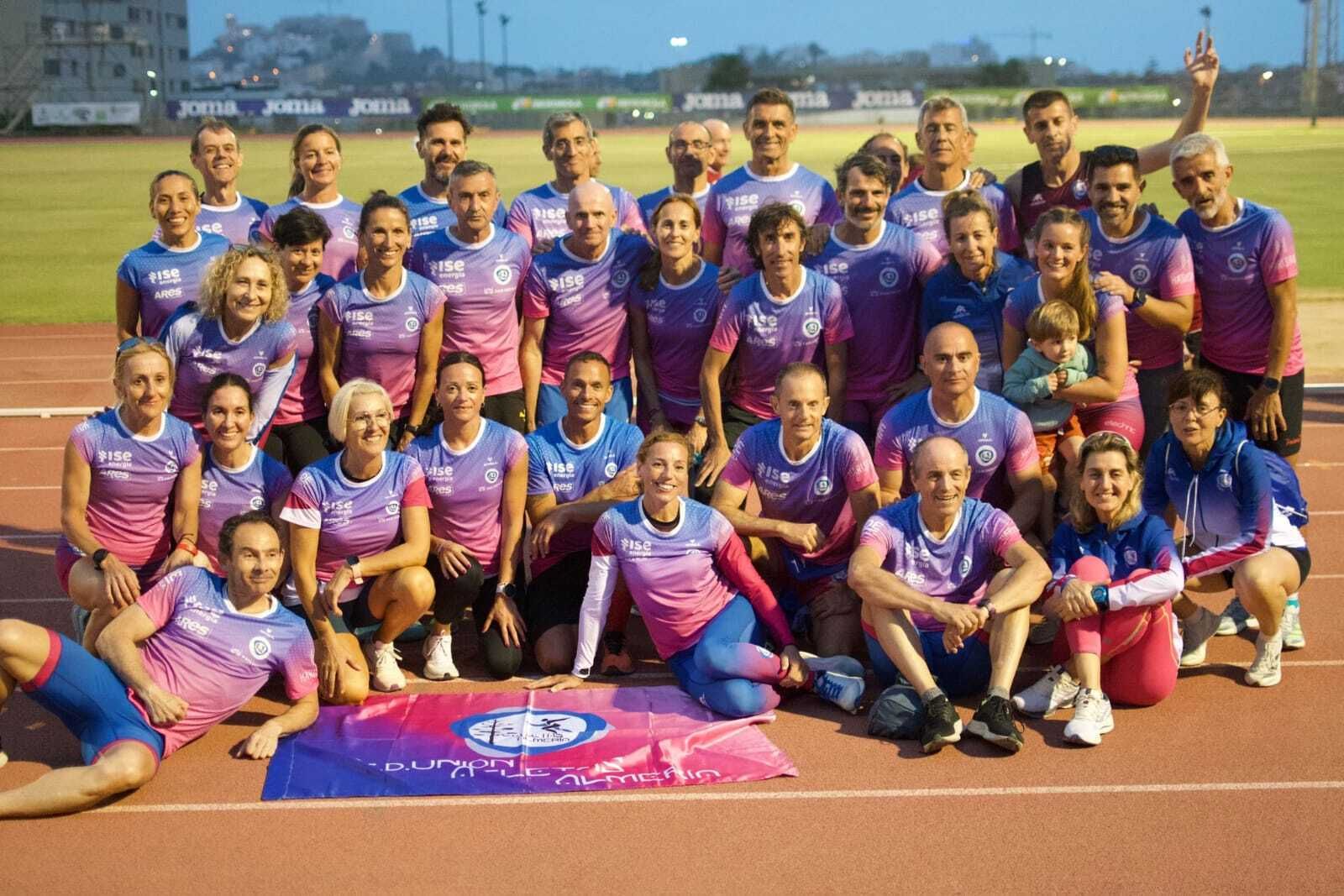 Foto de familia del Atletas de Almería en Ibiza