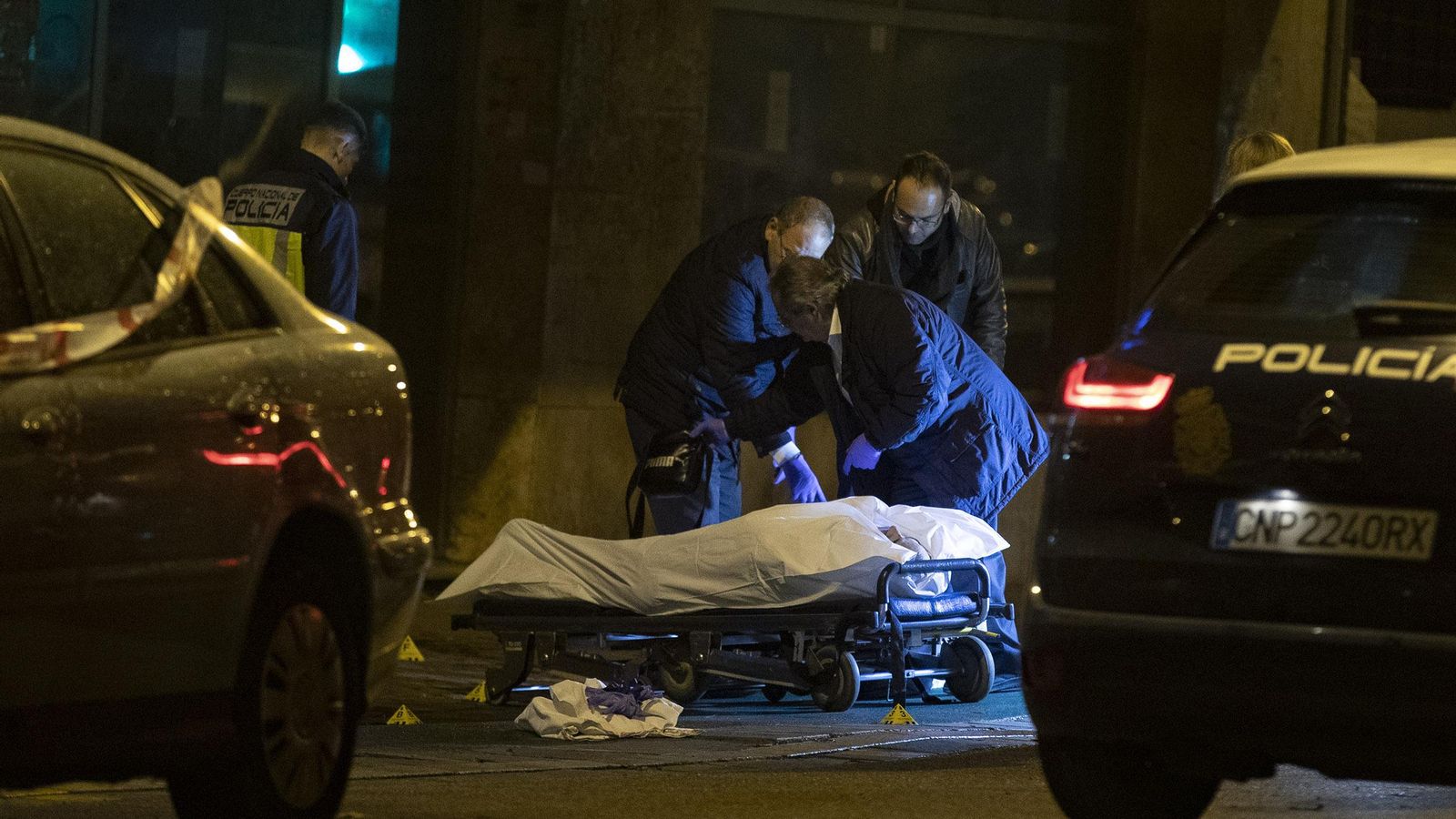 El levantamiento del cadáver.