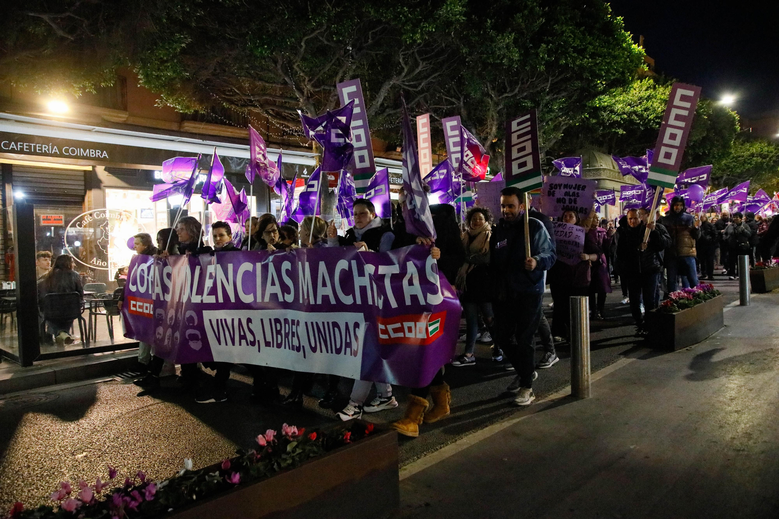 Galería de imágenes por el día de la mujer en Almería