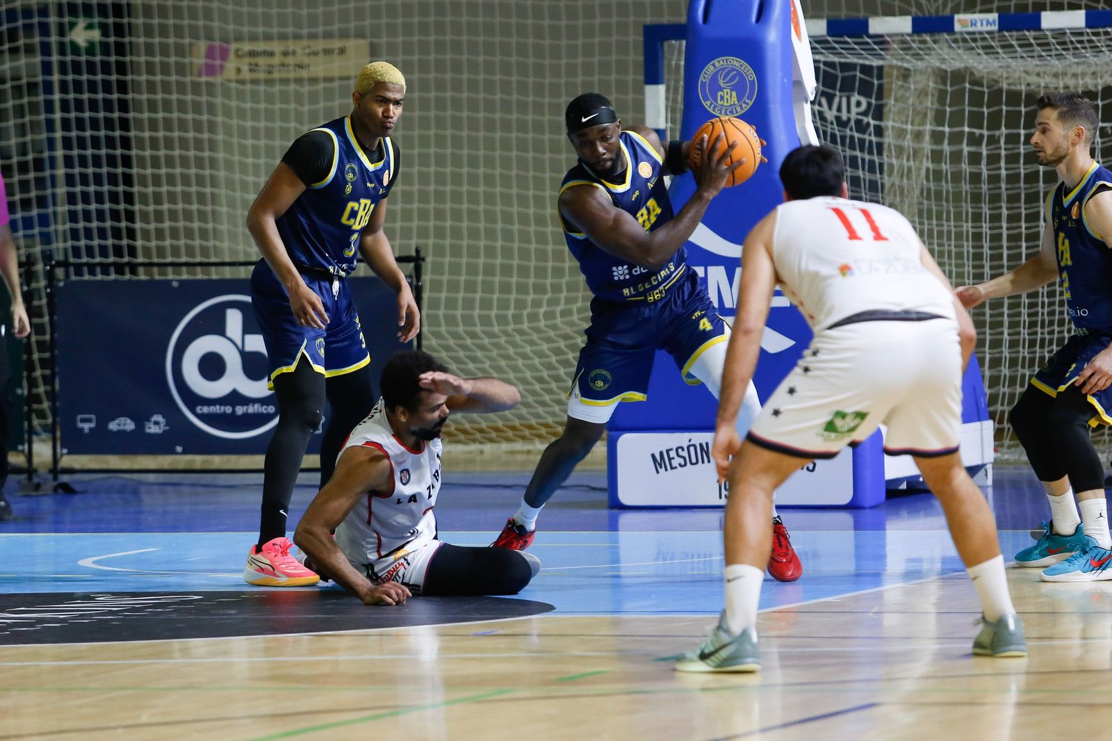 Las fotos del Club Baloncesto Algeciras - La Zubia de Tercera FEB