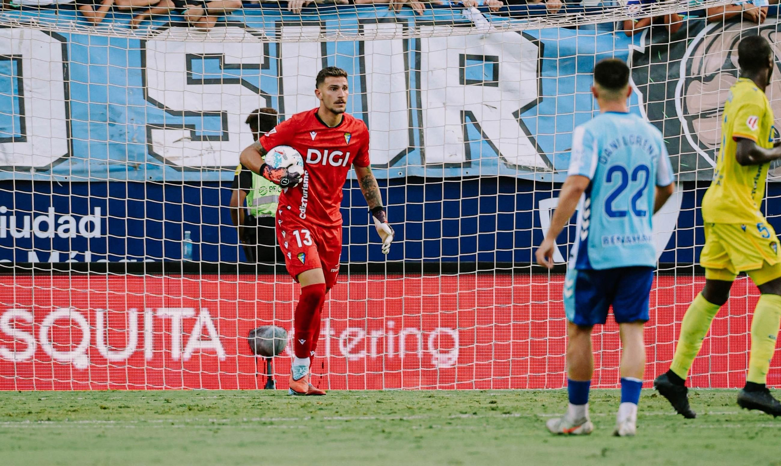 Víctor Aznad durante el partido contra el Málaga.