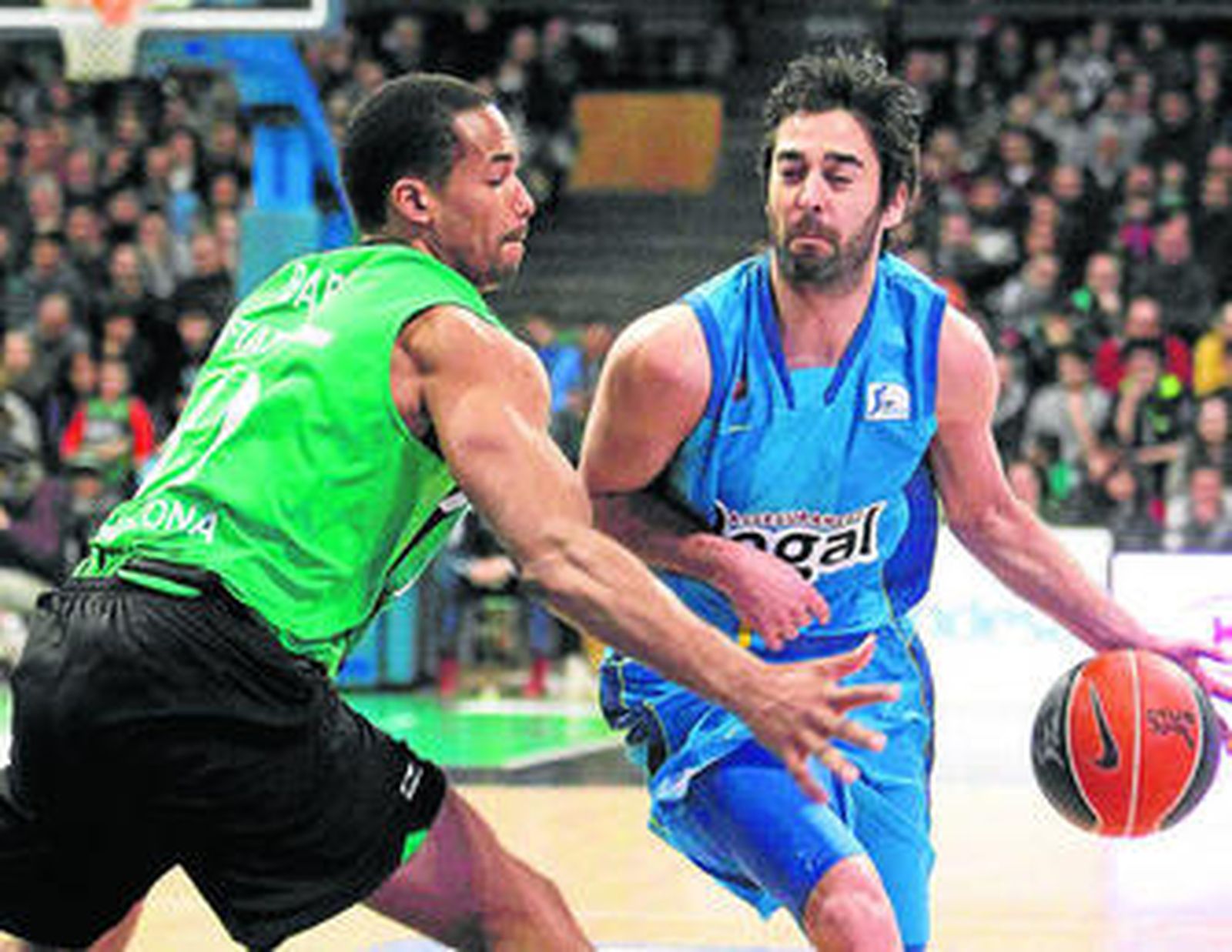 Juan Carlos Navarro, clave en la victoria del Barcelona en el derbi catalán ante la 'Penya'.