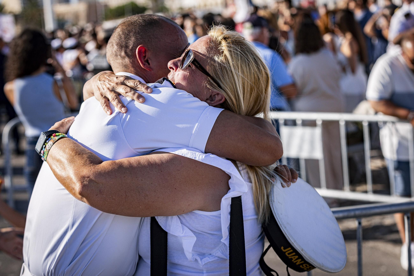 Las imágenes de la llegada del buque 'Juan Sebastián de Elcano' a Cádiz