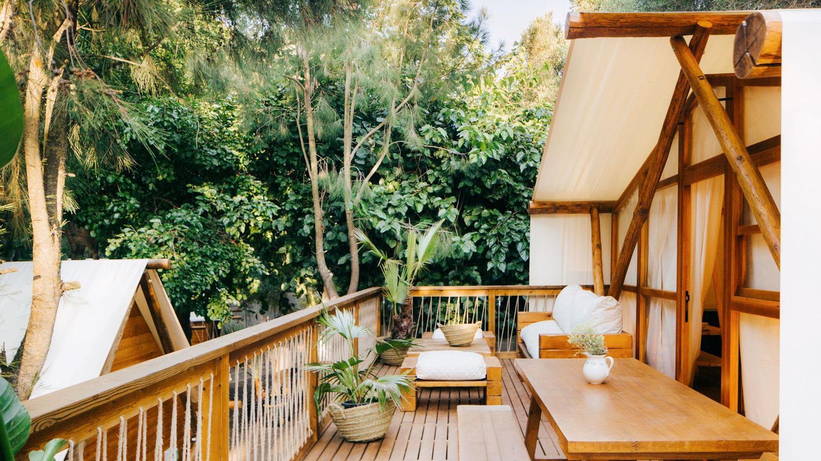 Terraza de la suite Almoraima de Teacampa.