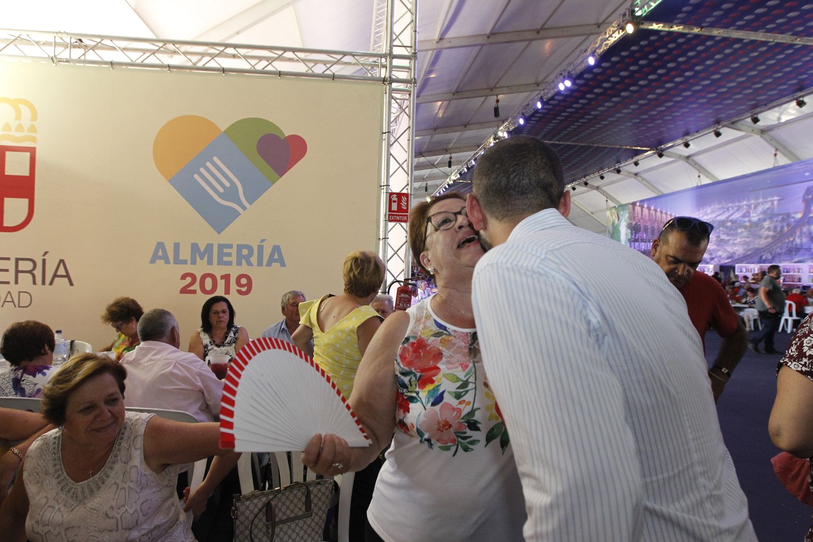 Fotogalería comida homenaje a los mayores. Feria de Almería 2019