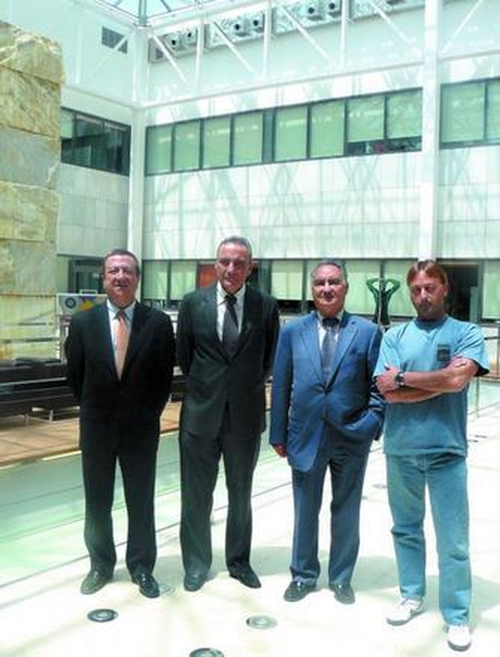 Pedro V. Navarrete, Francisco Martínez-Cosentino, Eduardo Martínez-Cosentino y Josu Feijoo.