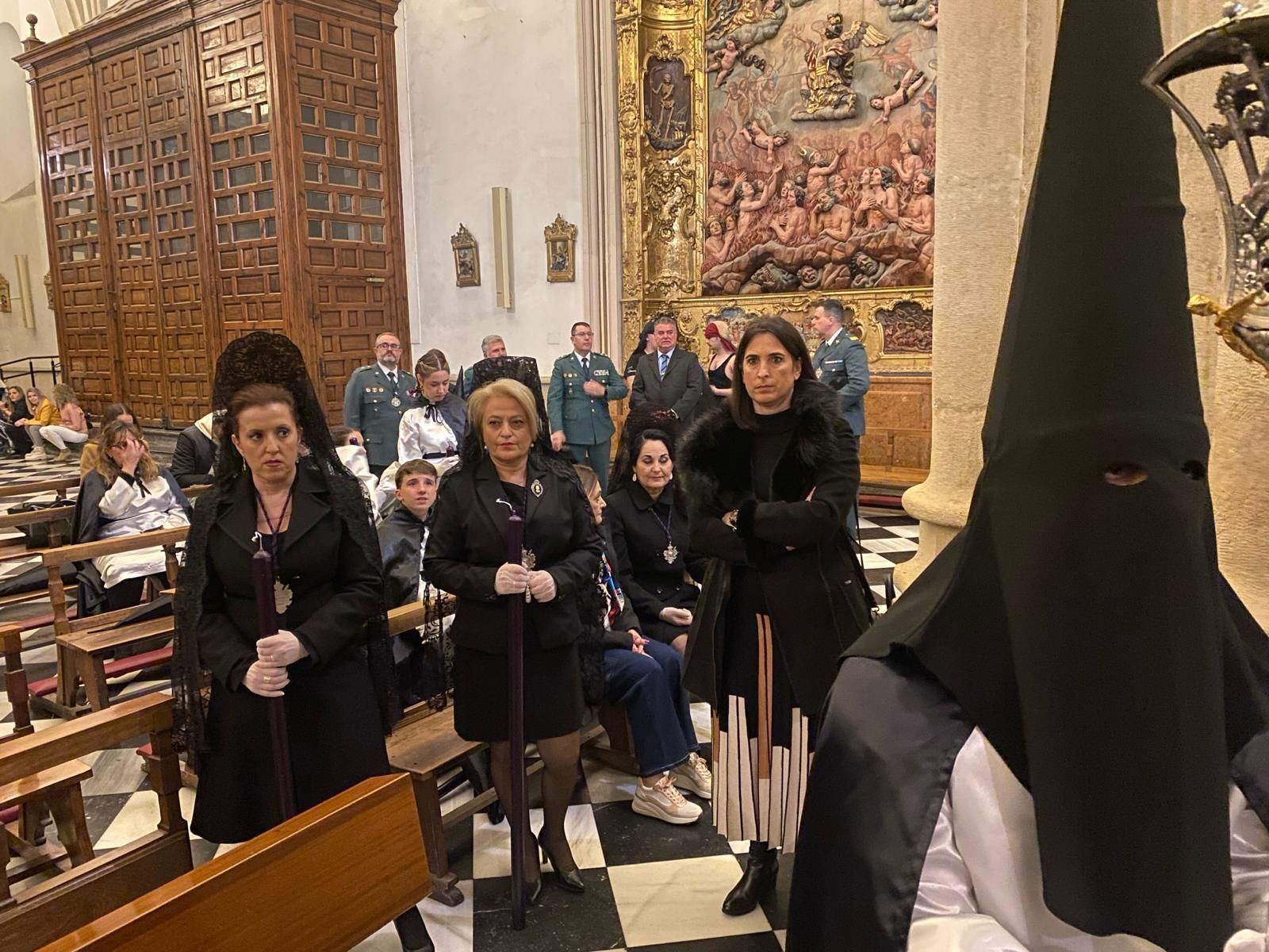 En imágenes: Primera suspensión en la tarde del Jueves Santo