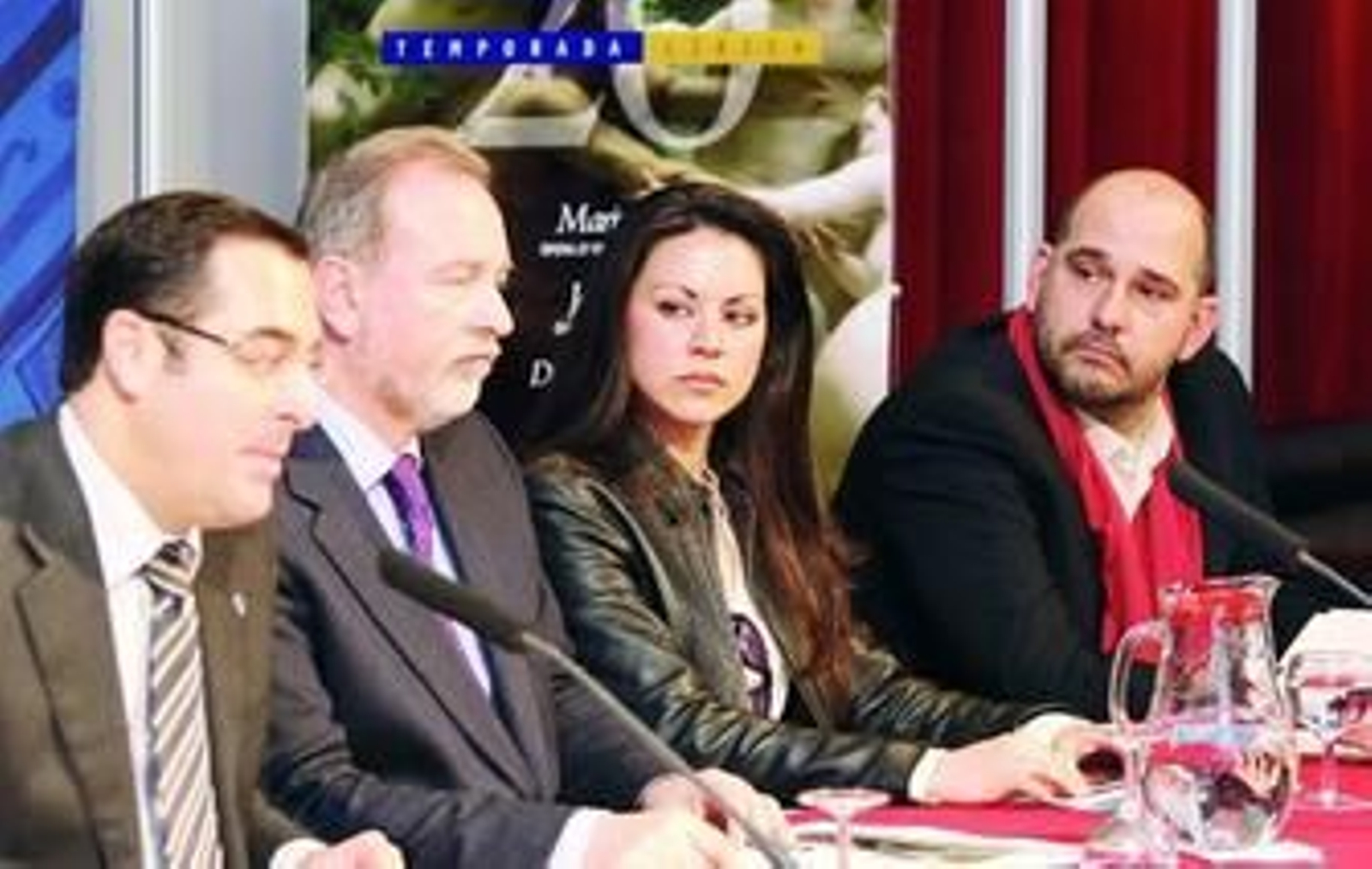 A la izquierda, el delegado municipal de Cultura ayer junto al director de la Fundación Unicaja y los cantantes Rocío Ignacio y Juan Jesús Rodríguez.