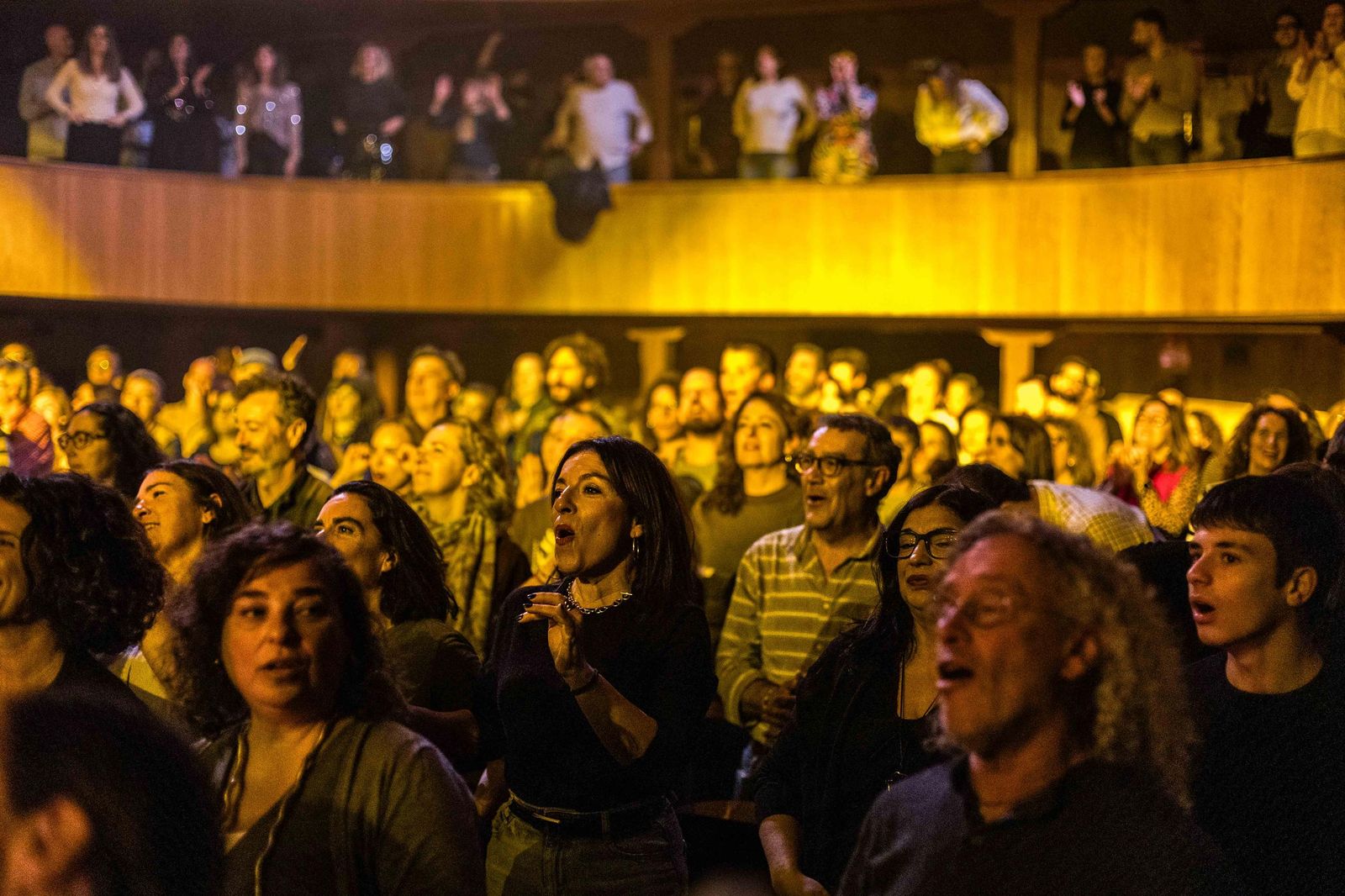 Espectacular concierto de Depedro en el Teatro de las Cortes de San Fernando