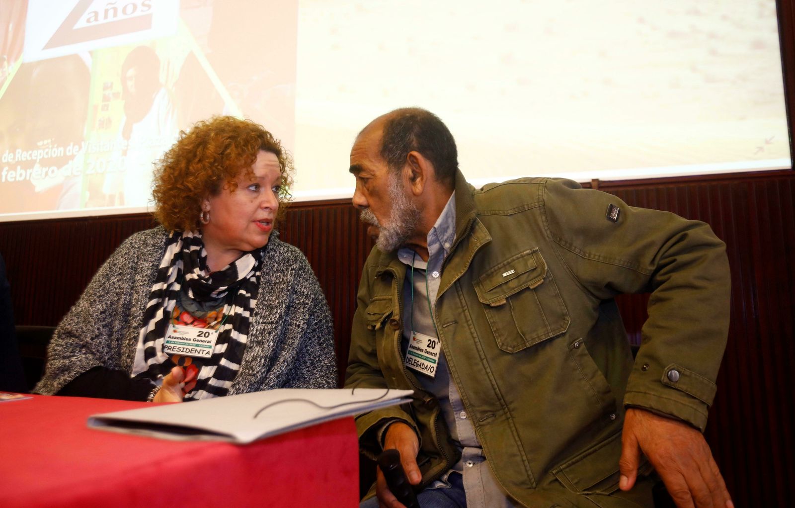 Gely Ariza y Hamudi Farachi, durante la asamblea de Fandas.