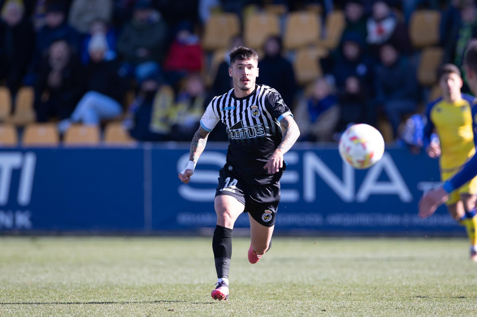 Joel del Pino, la única incorporación de la Balona en el mercado de invierno