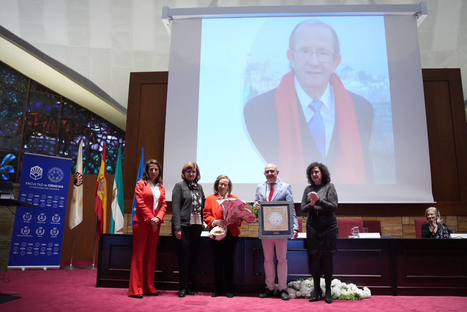 La festividad del patrón de la Facultad de Ciencias de Córdoba, San Alberto Magno, en imágenes