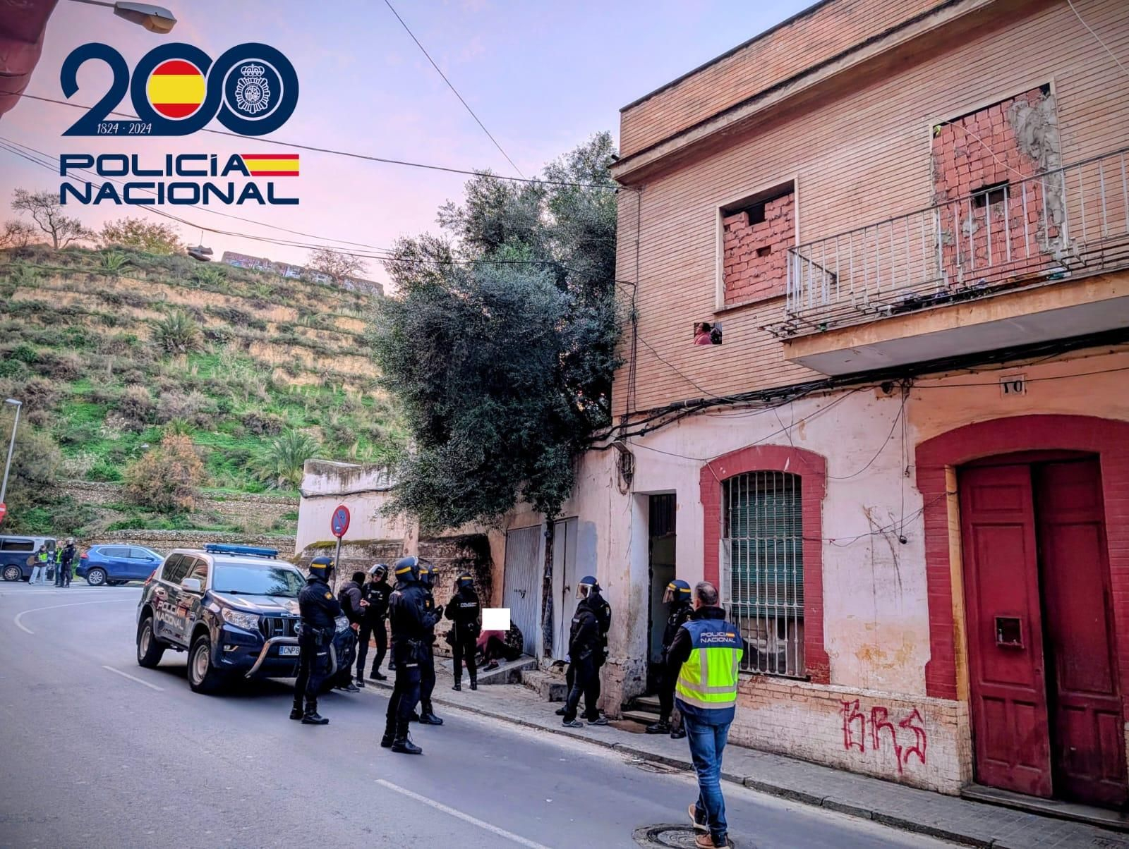 La Policía desaloja los narcopisos del entorno de la Plaza de Toros de La Merced