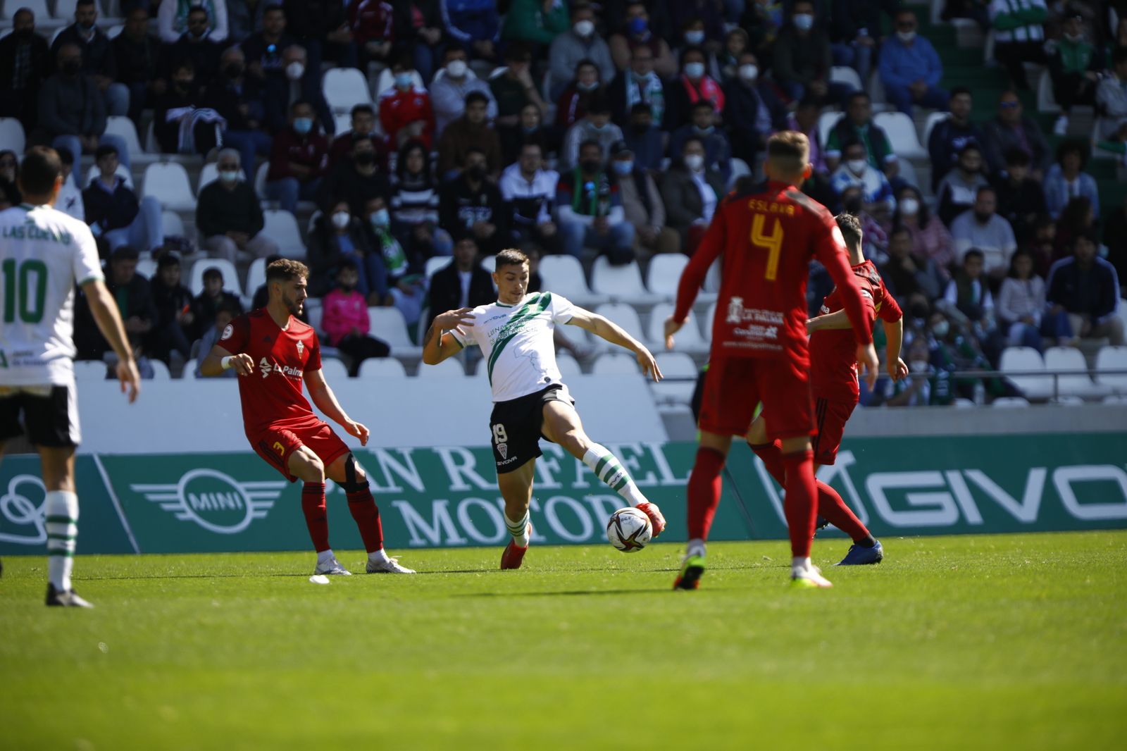 La victoria del Córdoba CF ante el Mensajero, en imágenes
