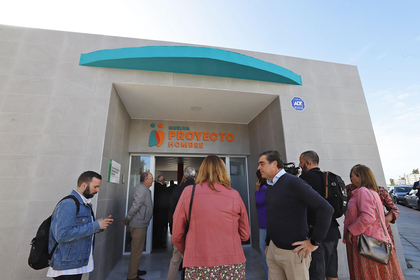 Imágenes de la inauguración del nuevo edificio de Proyecto Hombre en Huelva
