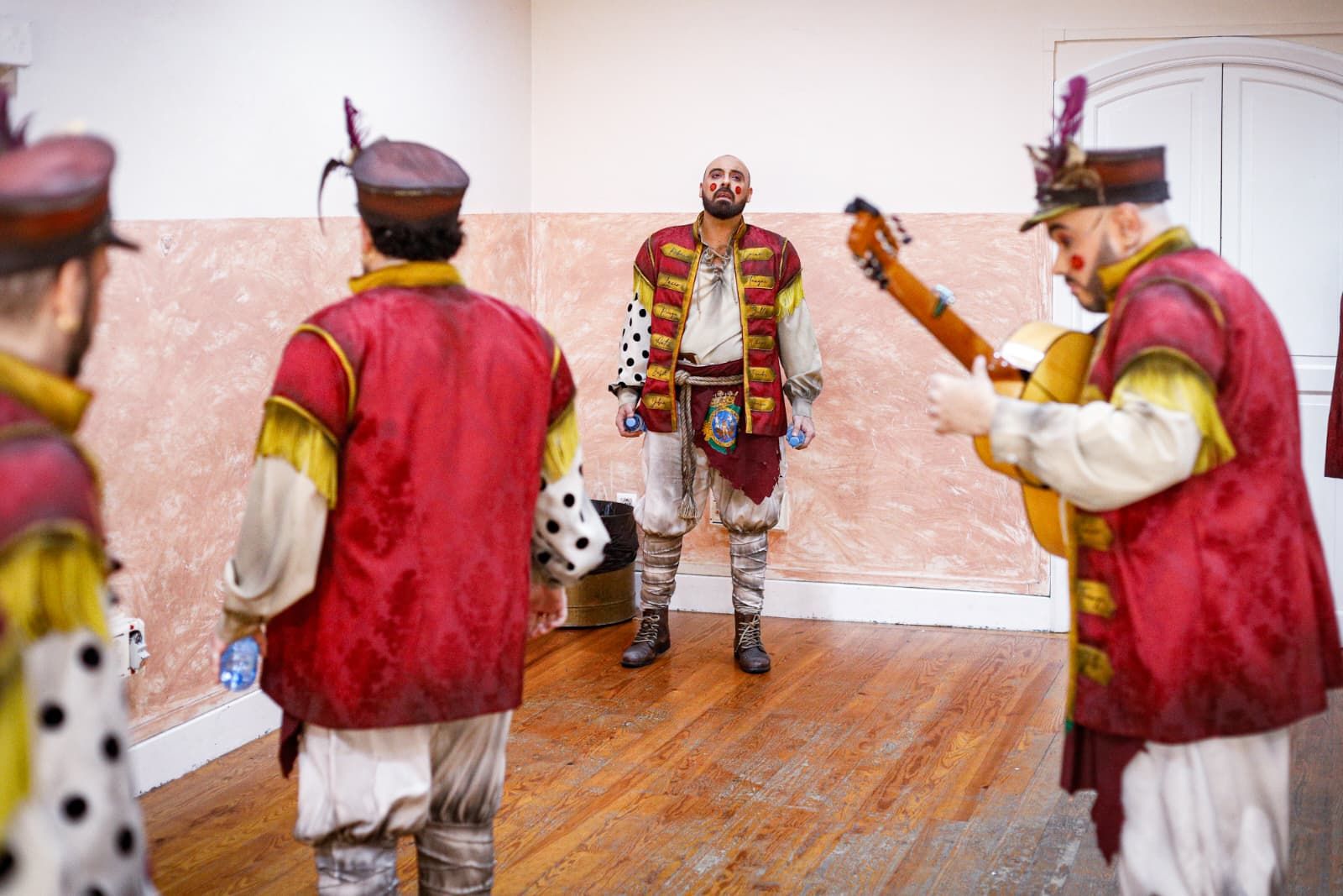 Búscate entre las mejores imágenes de la primera sesión de cuartos del COAC 2026