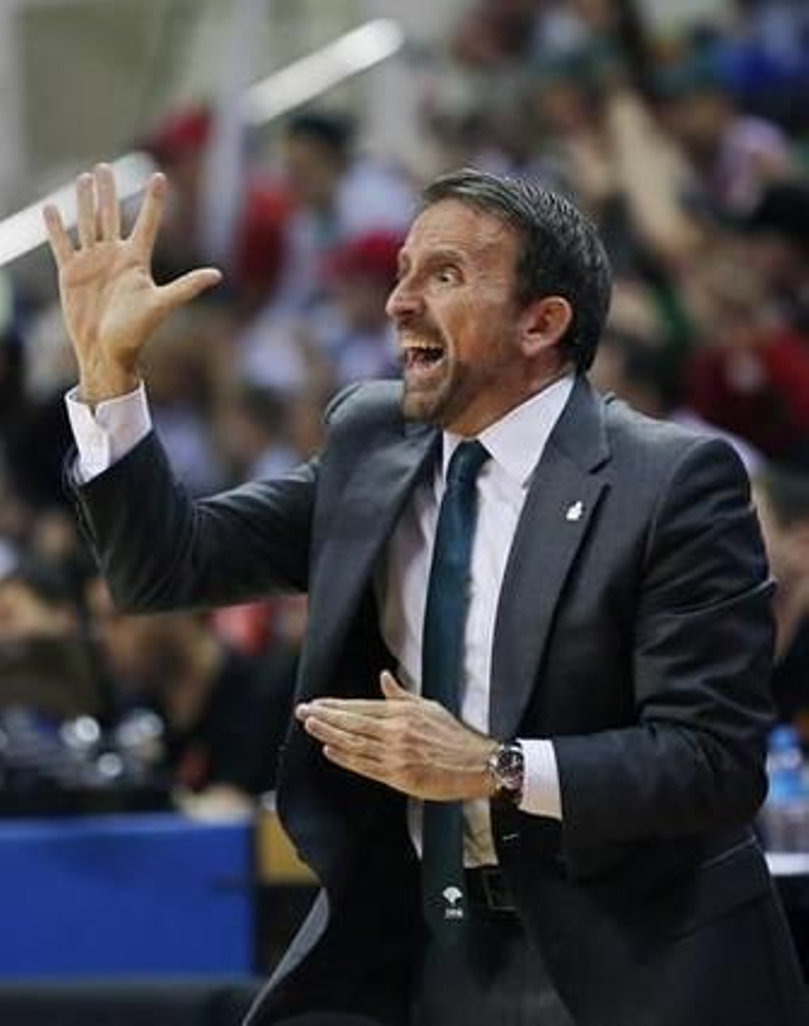 Joan Plaza gesticula.