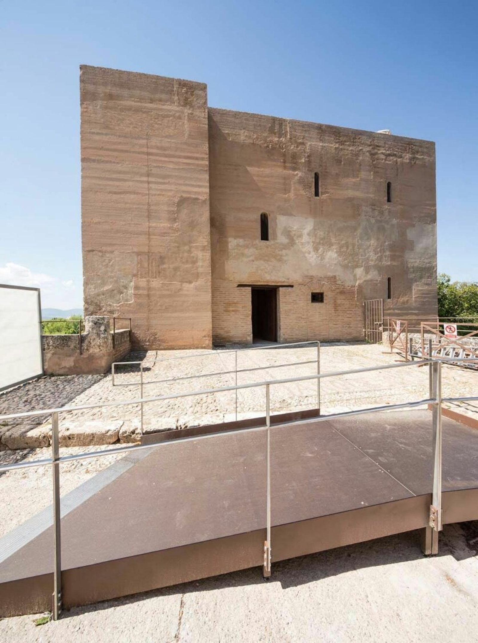 El violinista granadino Pablo Martos actuará mañana.